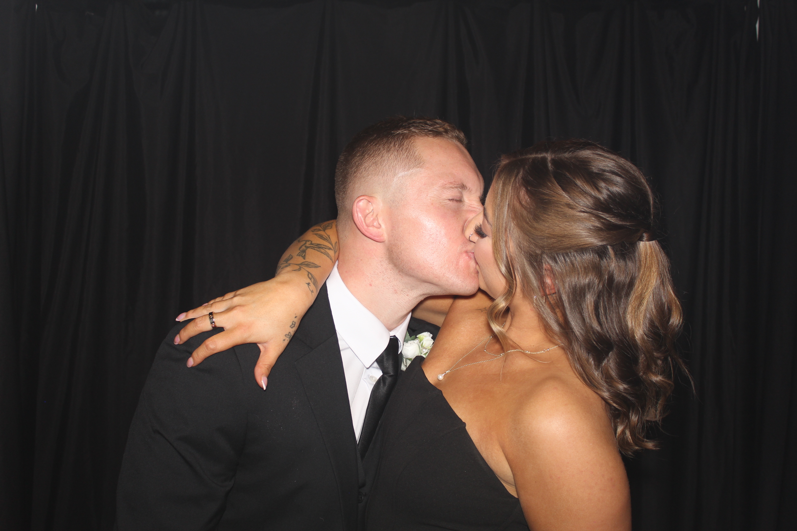Ashton & Brenna Wedding | View more photos from the event at gallery.photoboothcincy.com/u/PhotoBoothCincy/Ashton-Brenna-Wedding