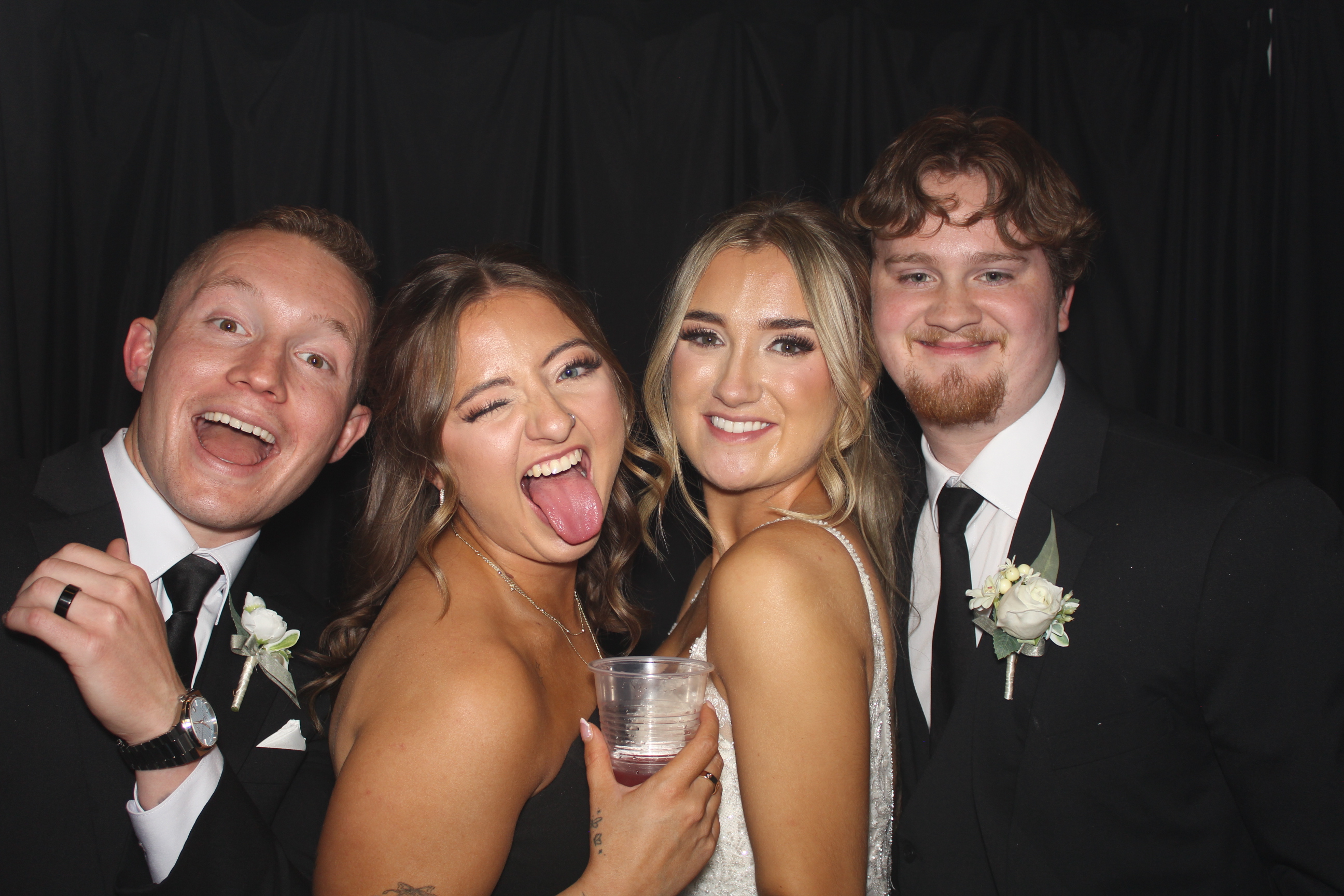 Ashton & Brenna Wedding | View more photos from the event at gallery.photoboothcincy.com/u/PhotoBoothCincy/Ashton-Brenna-Wedding