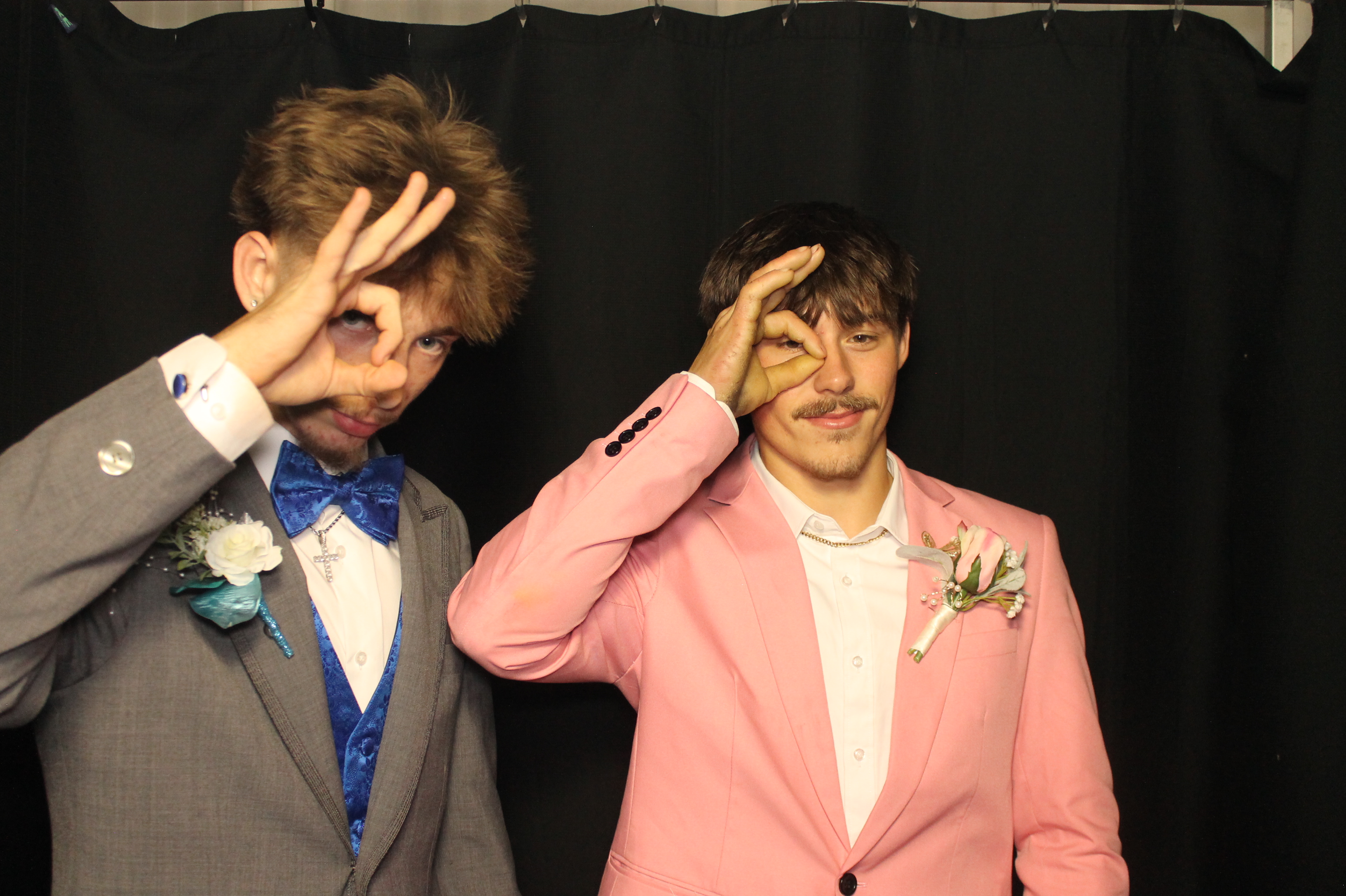 BCHS Prom | View more photos from the event at gallery.photoboothcincy.com/u/PhotoBoothCincy/BCHS-Prom