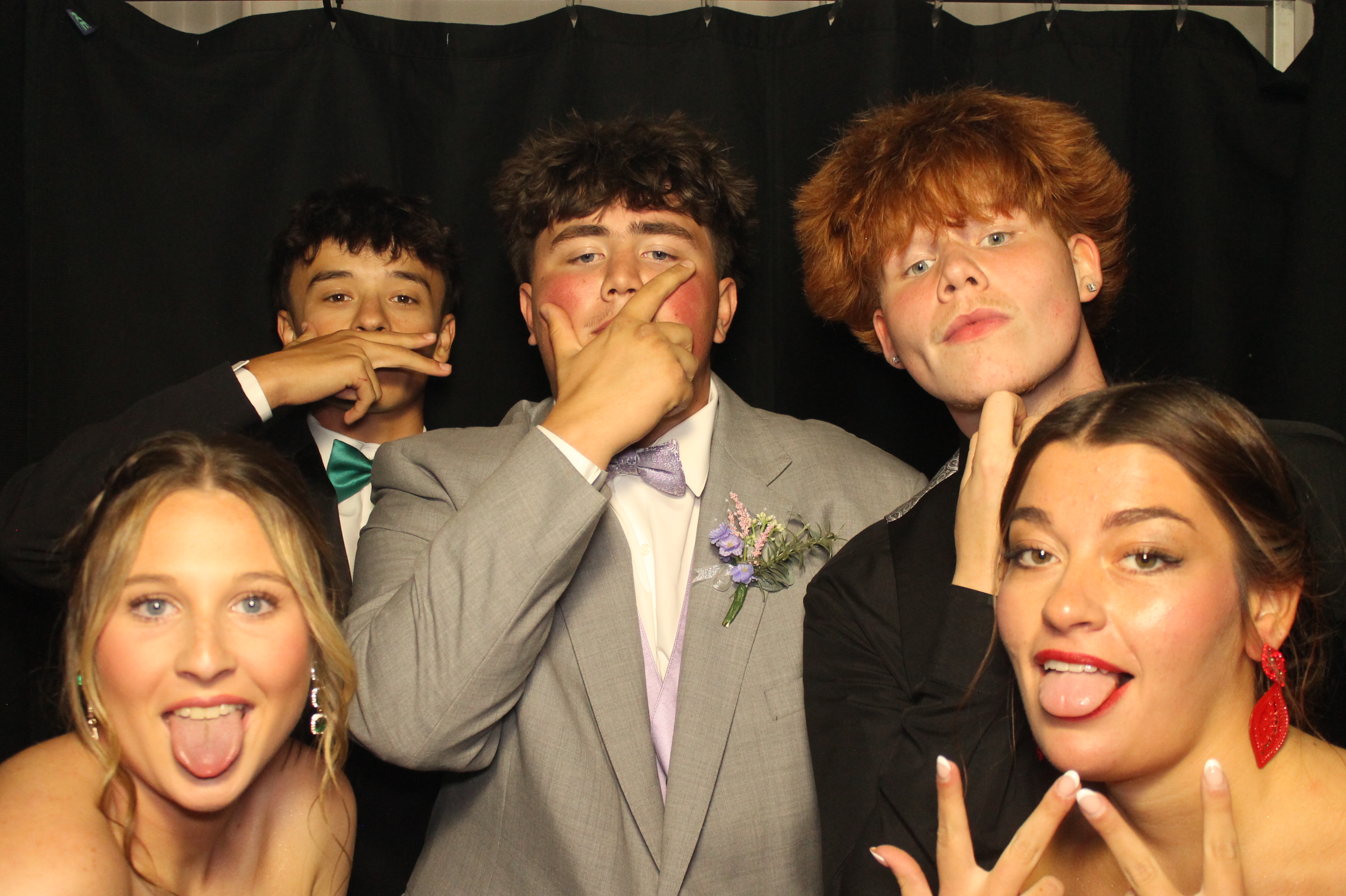 BCHS Prom | View more photos from the event at gallery.photoboothcincy.com/u/PhotoBoothCincy/BCHS-Prom