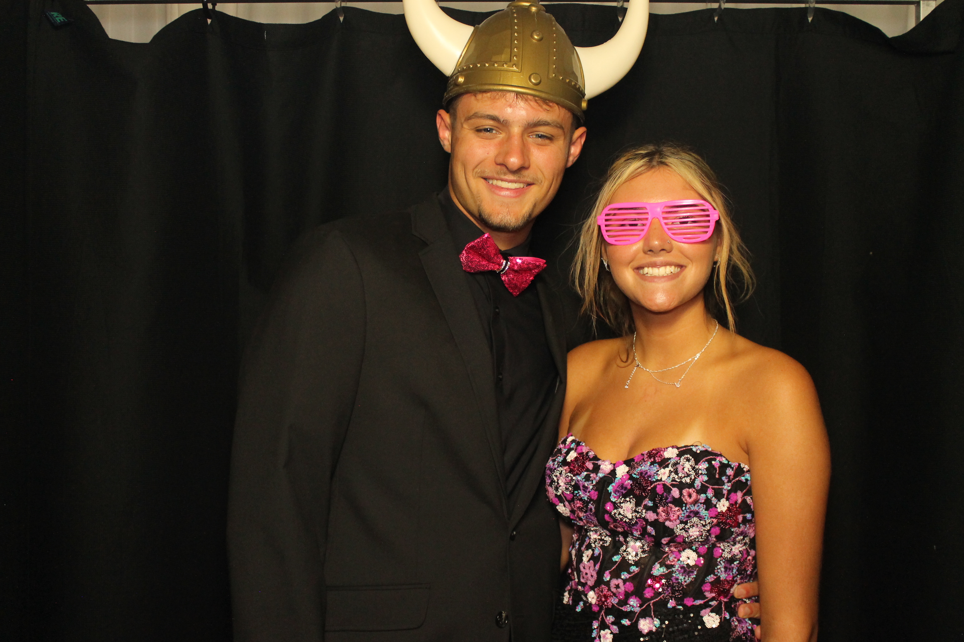BCHS Prom | View more photos from the event at gallery.photoboothcincy.com/u/PhotoBoothCincy/BCHS-Prom