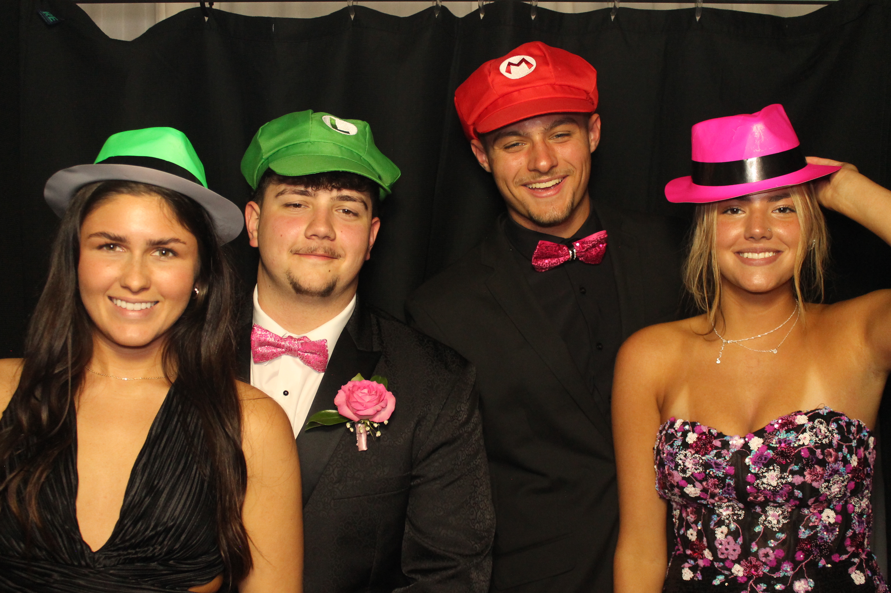 BCHS Prom | View more photos from the event at gallery.photoboothcincy.com/u/PhotoBoothCincy/BCHS-Prom