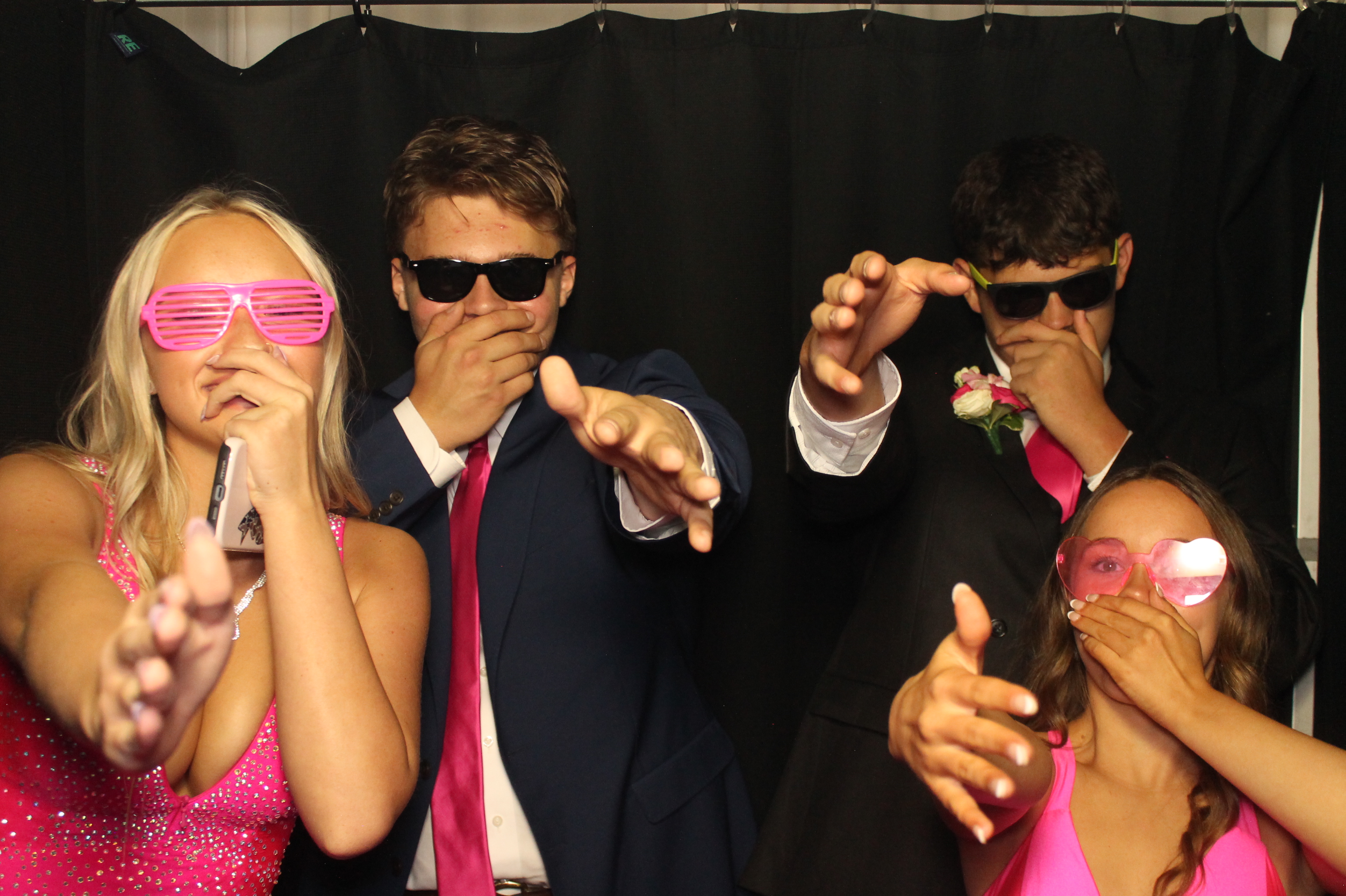 BCHS Prom | View more photos from the event at gallery.photoboothcincy.com/u/PhotoBoothCincy/BCHS-Prom