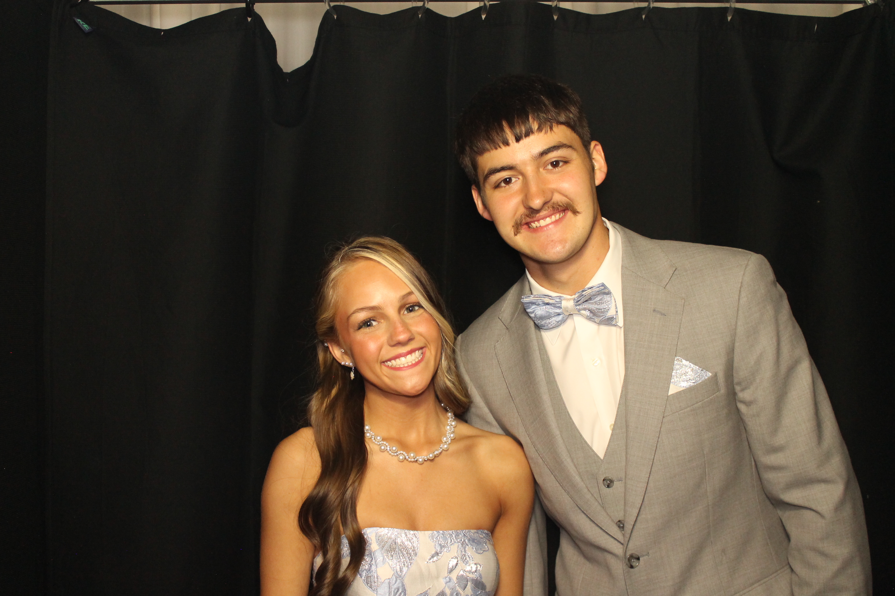 BCHS Prom | View more photos from the event at gallery.photoboothcincy.com/u/PhotoBoothCincy/BCHS-Prom
