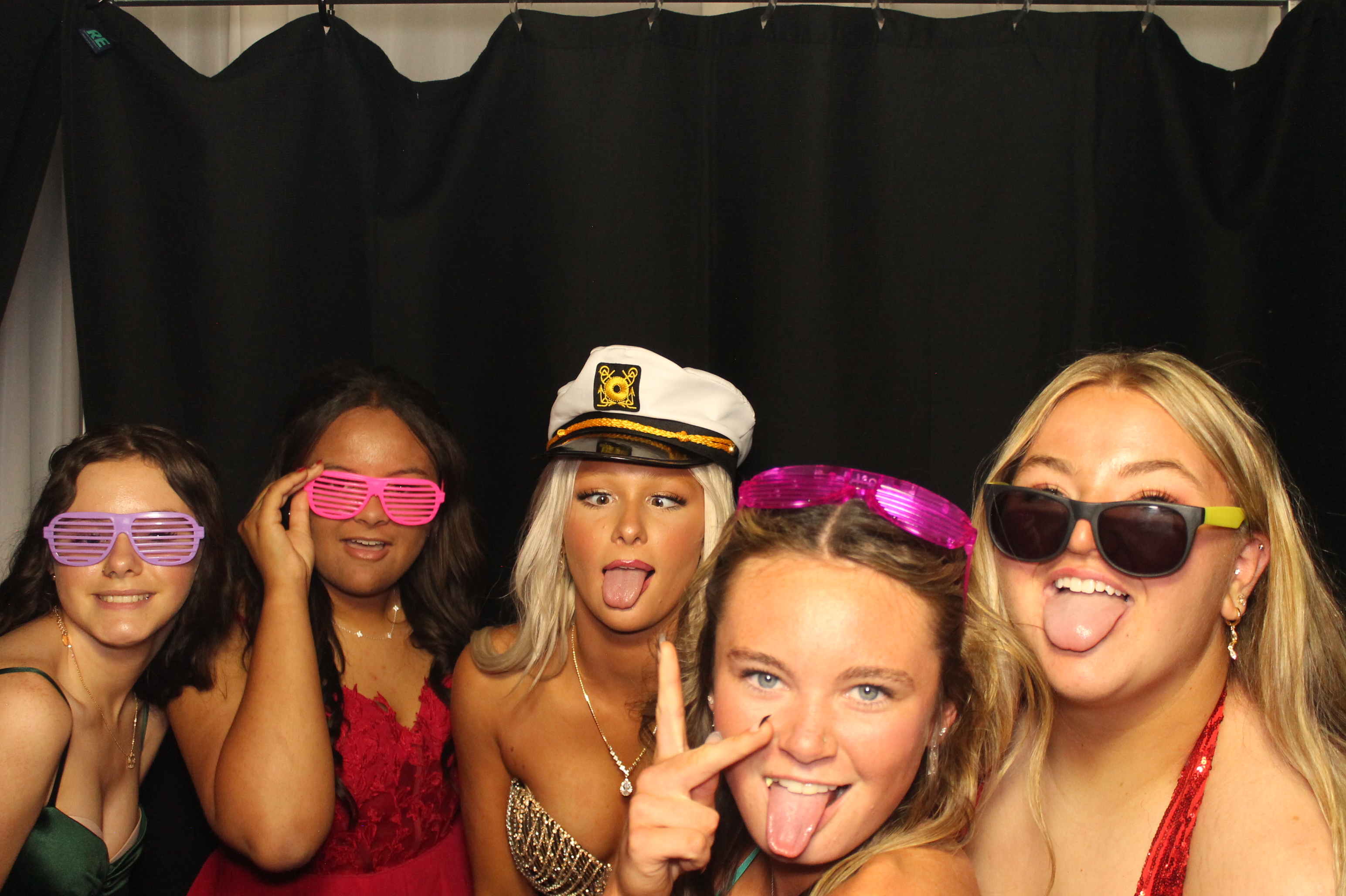 BCHS Prom | View more photos from the event at gallery.photoboothcincy.com/u/PhotoBoothCincy/BCHS-Prom