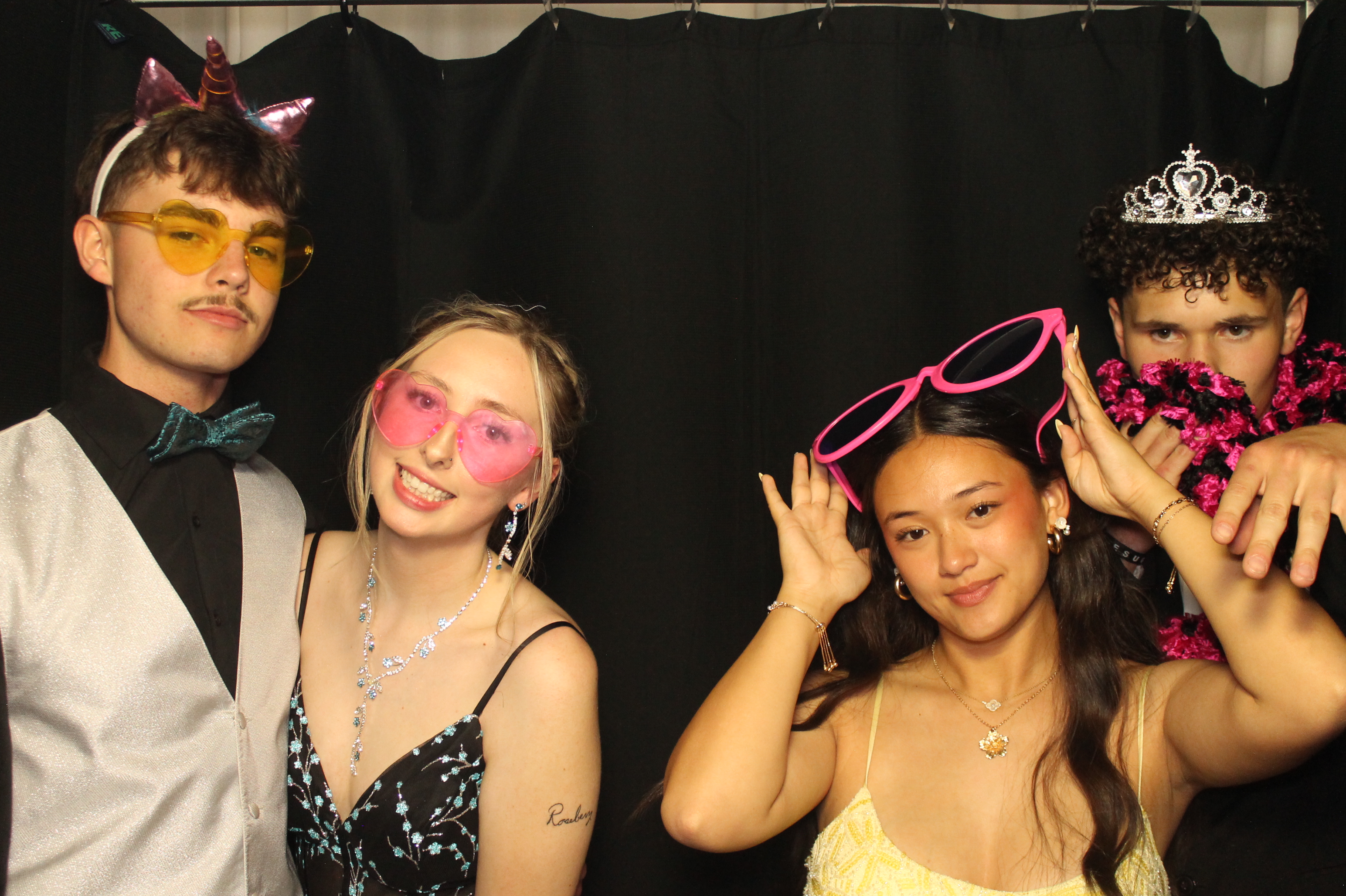 BCHS Prom | View more photos from the event at gallery.photoboothcincy.com/u/PhotoBoothCincy/BCHS-Prom