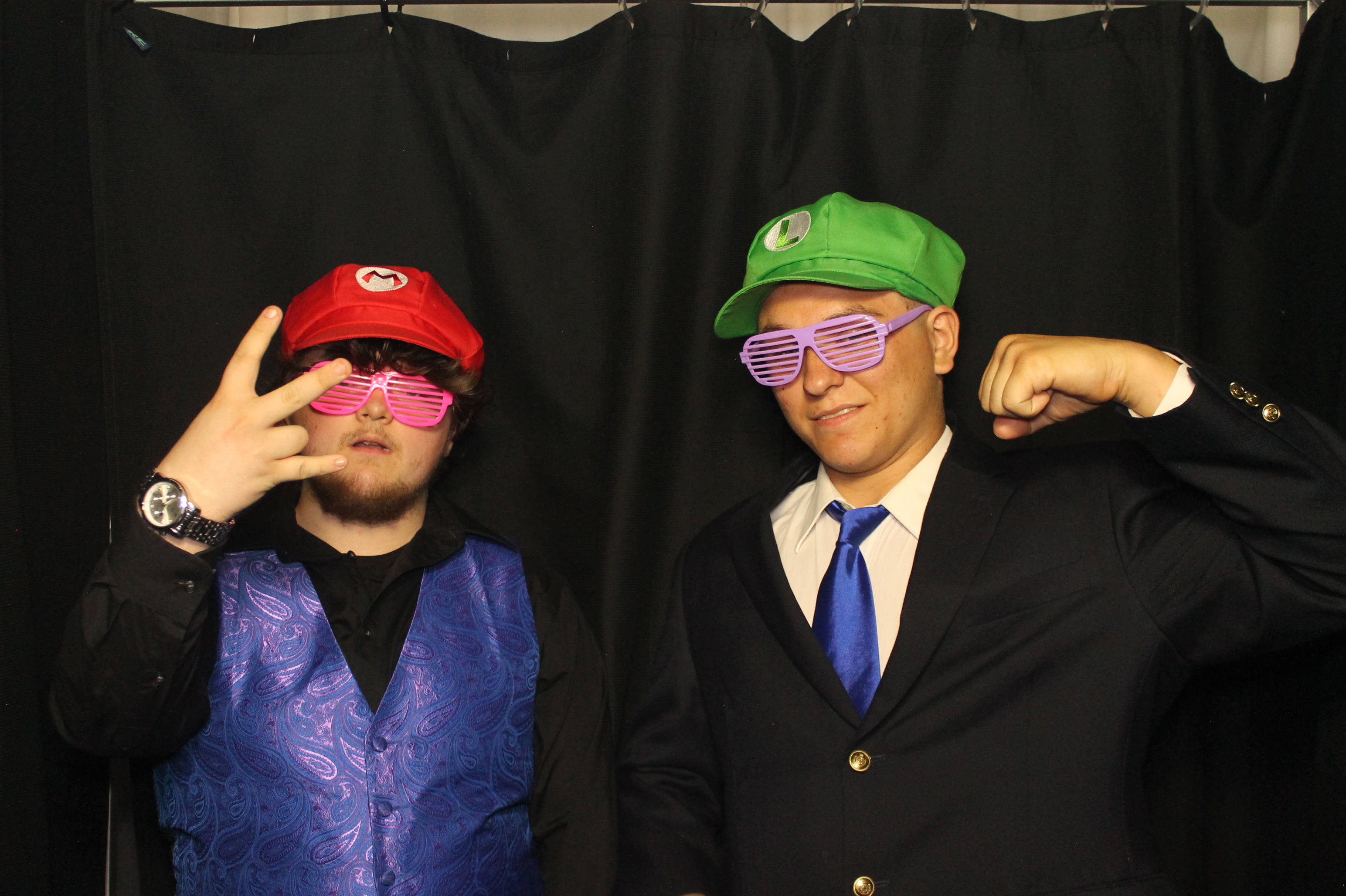 BCHS Prom | View more photos from the event at gallery.photoboothcincy.com/u/PhotoBoothCincy/BCHS-Prom