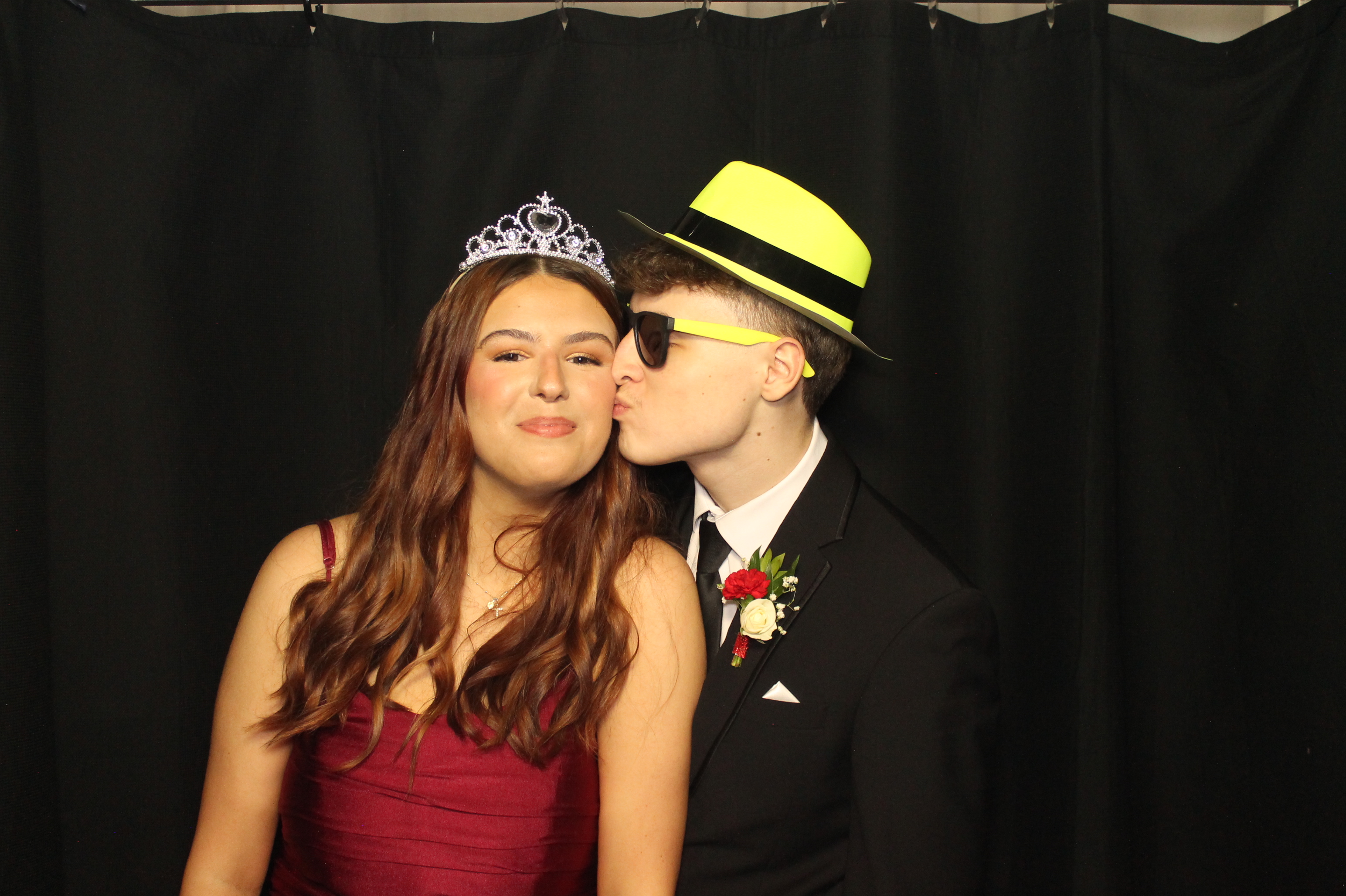 BCHS Prom | View more photos from the event at gallery.photoboothcincy.com/u/PhotoBoothCincy/BCHS-Prom