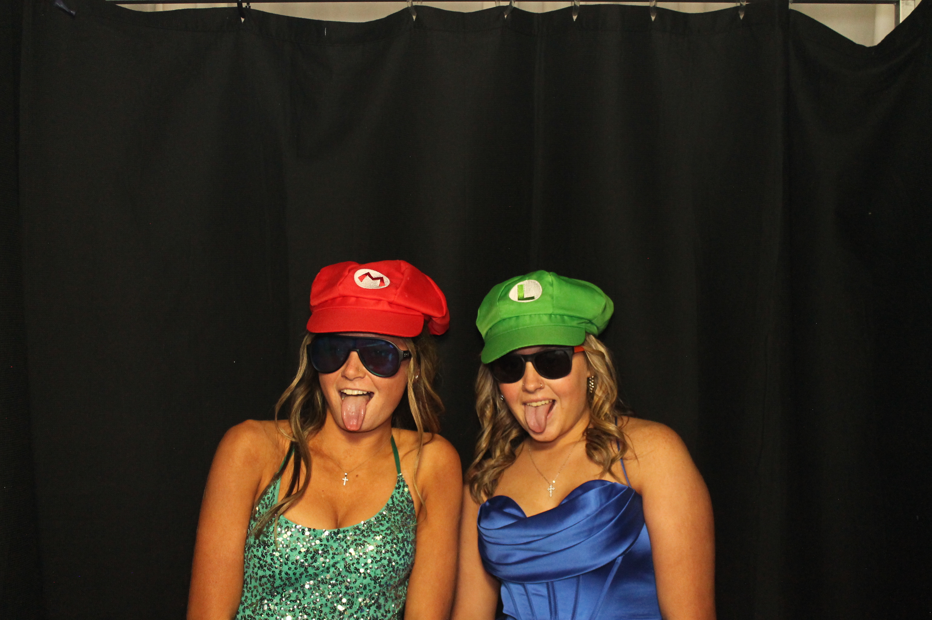 BCHS Prom | View more photos from the event at gallery.photoboothcincy.com/u/PhotoBoothCincy/BCHS-Prom