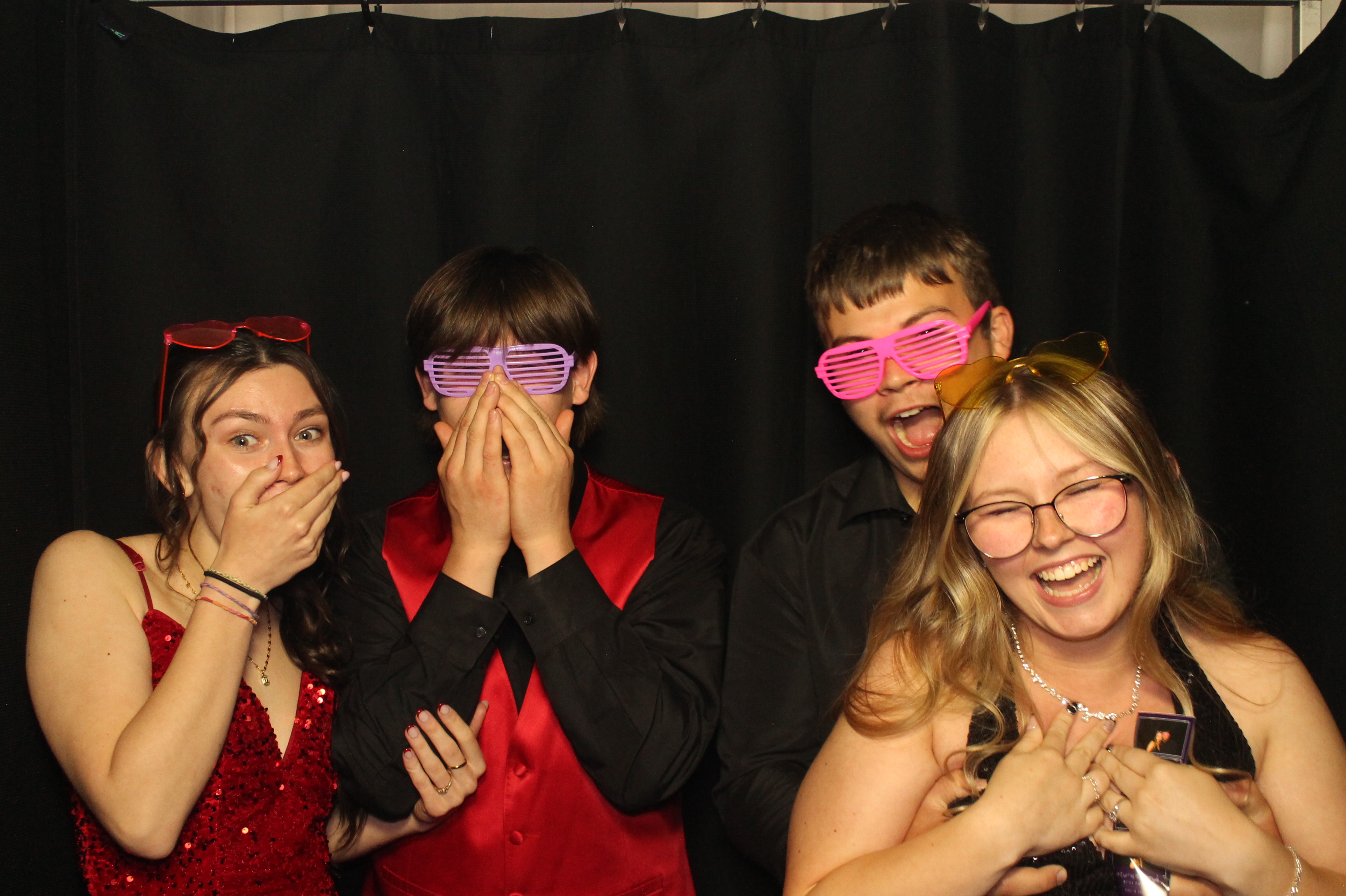 BCHS Prom | View more photos from the event at gallery.photoboothcincy.com/u/PhotoBoothCincy/BCHS-Prom