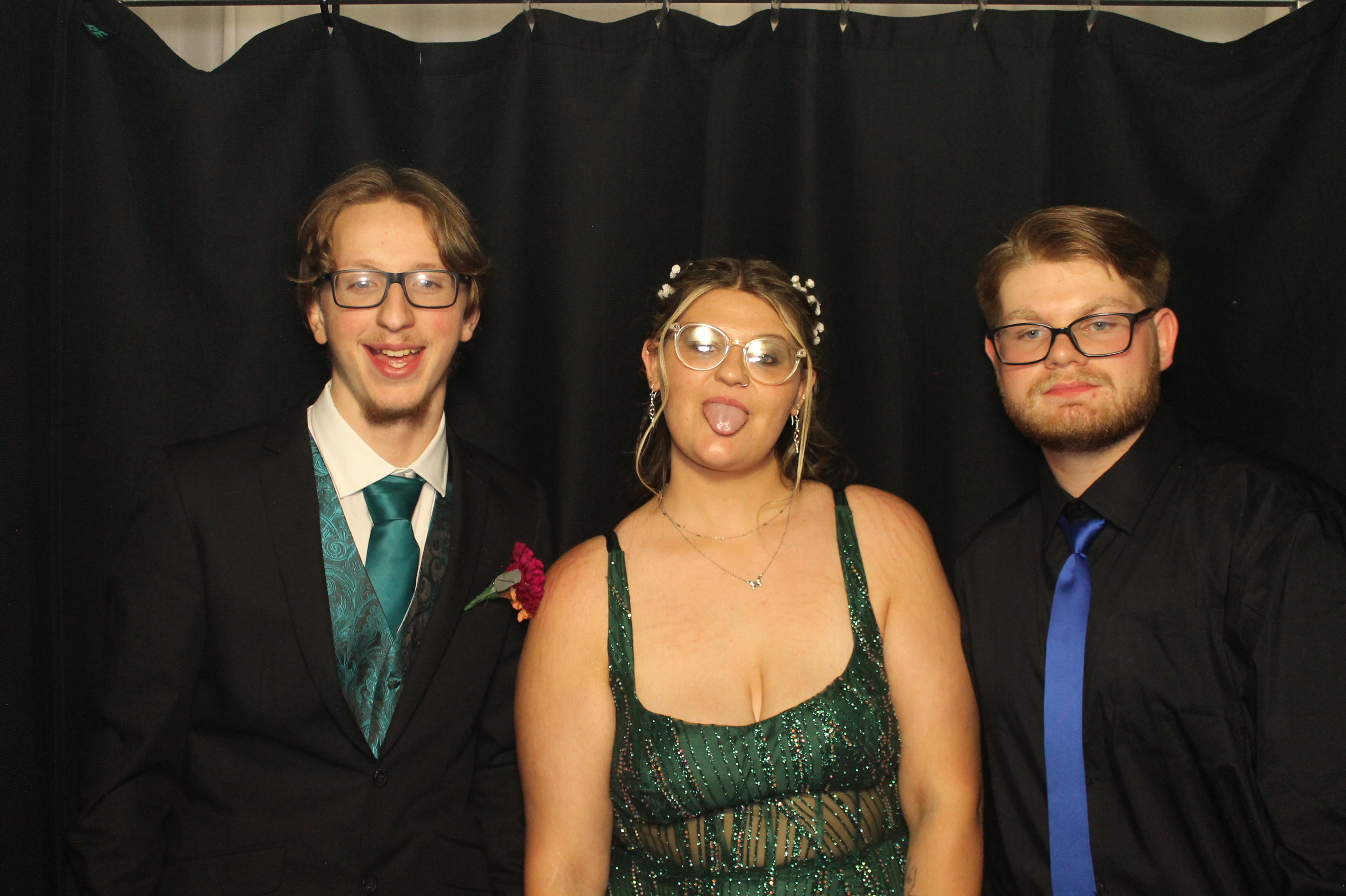 BCHS Prom | View more photos from the event at gallery.photoboothcincy.com/u/PhotoBoothCincy/BCHS-Prom