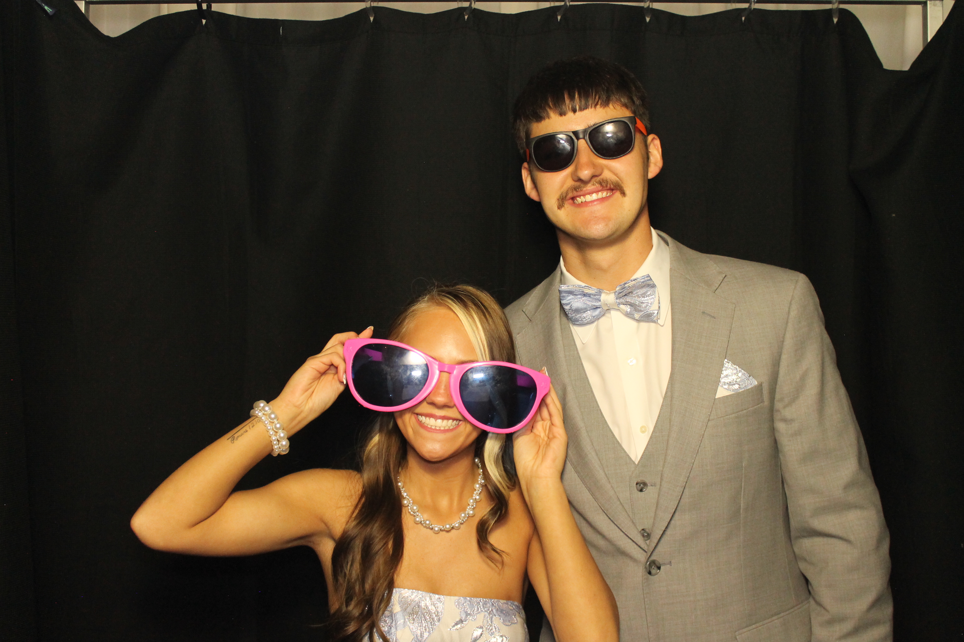 BCHS Prom | View more photos from the event at gallery.photoboothcincy.com/u/PhotoBoothCincy/BCHS-Prom