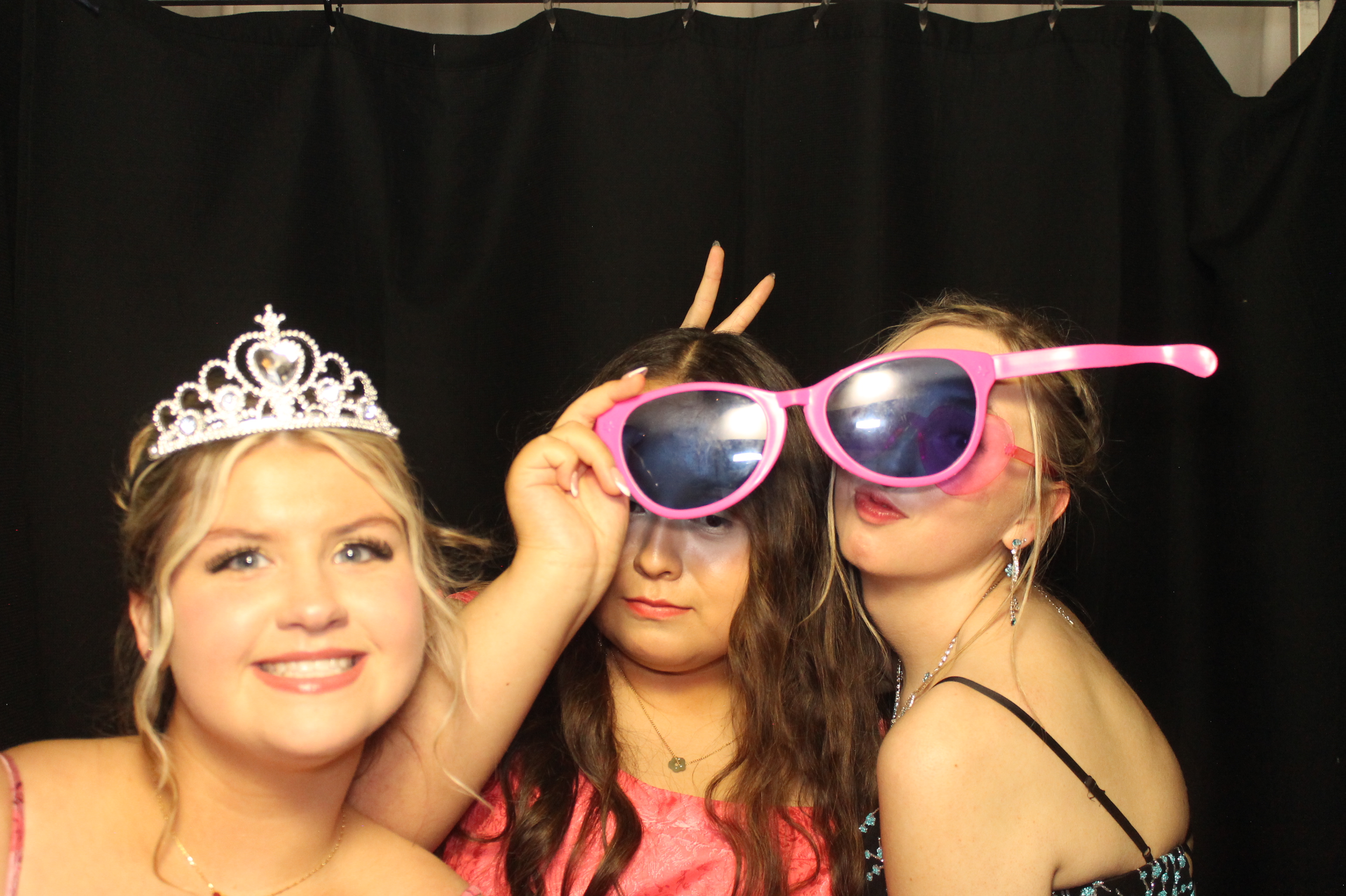 BCHS Prom | View more photos from the event at gallery.photoboothcincy.com/u/PhotoBoothCincy/BCHS-Prom