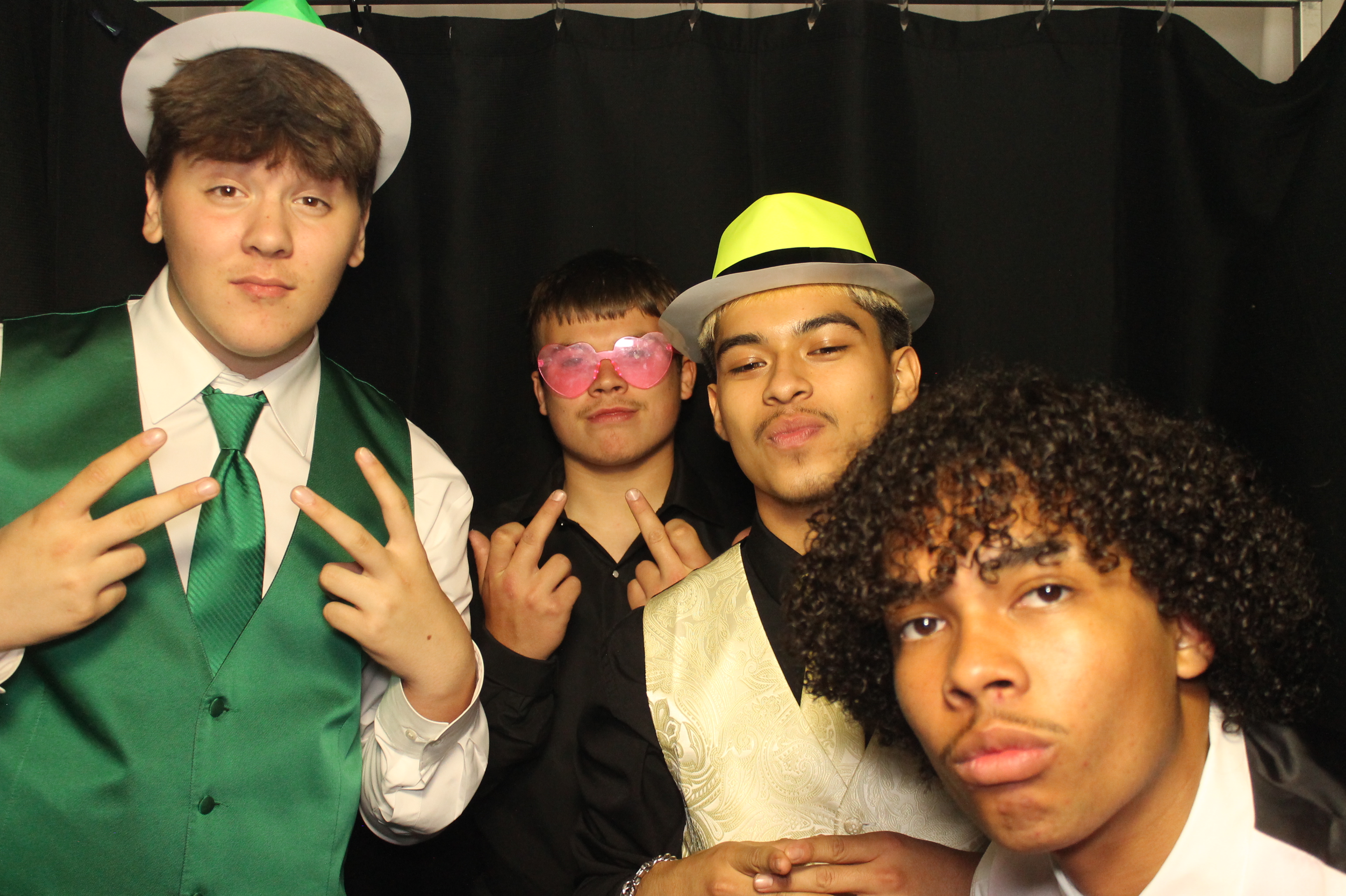 BCHS Prom | View more photos from the event at gallery.photoboothcincy.com/u/PhotoBoothCincy/BCHS-Prom