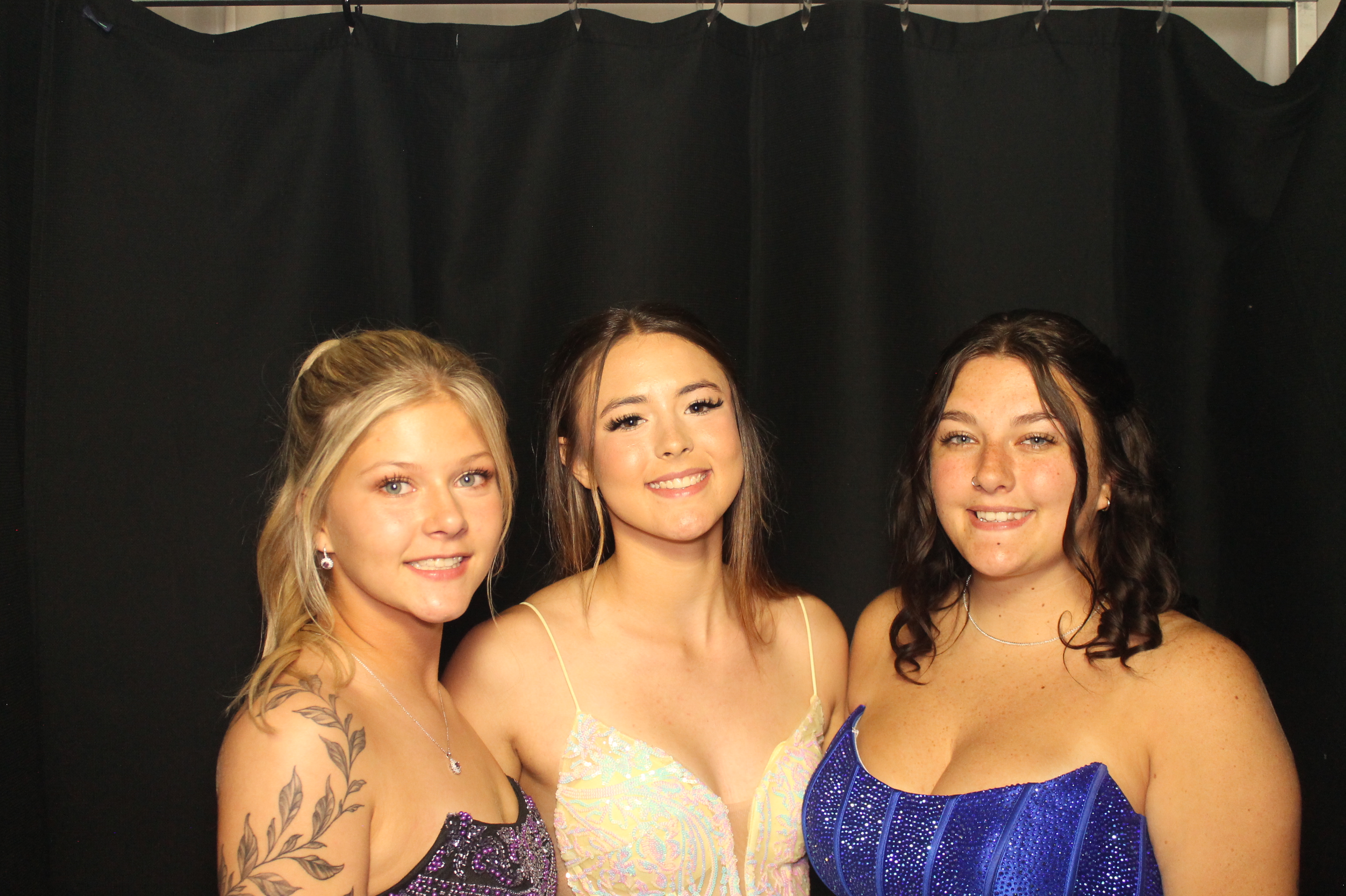BCHS Prom | View more photos from the event at gallery.photoboothcincy.com/u/PhotoBoothCincy/BCHS-Prom