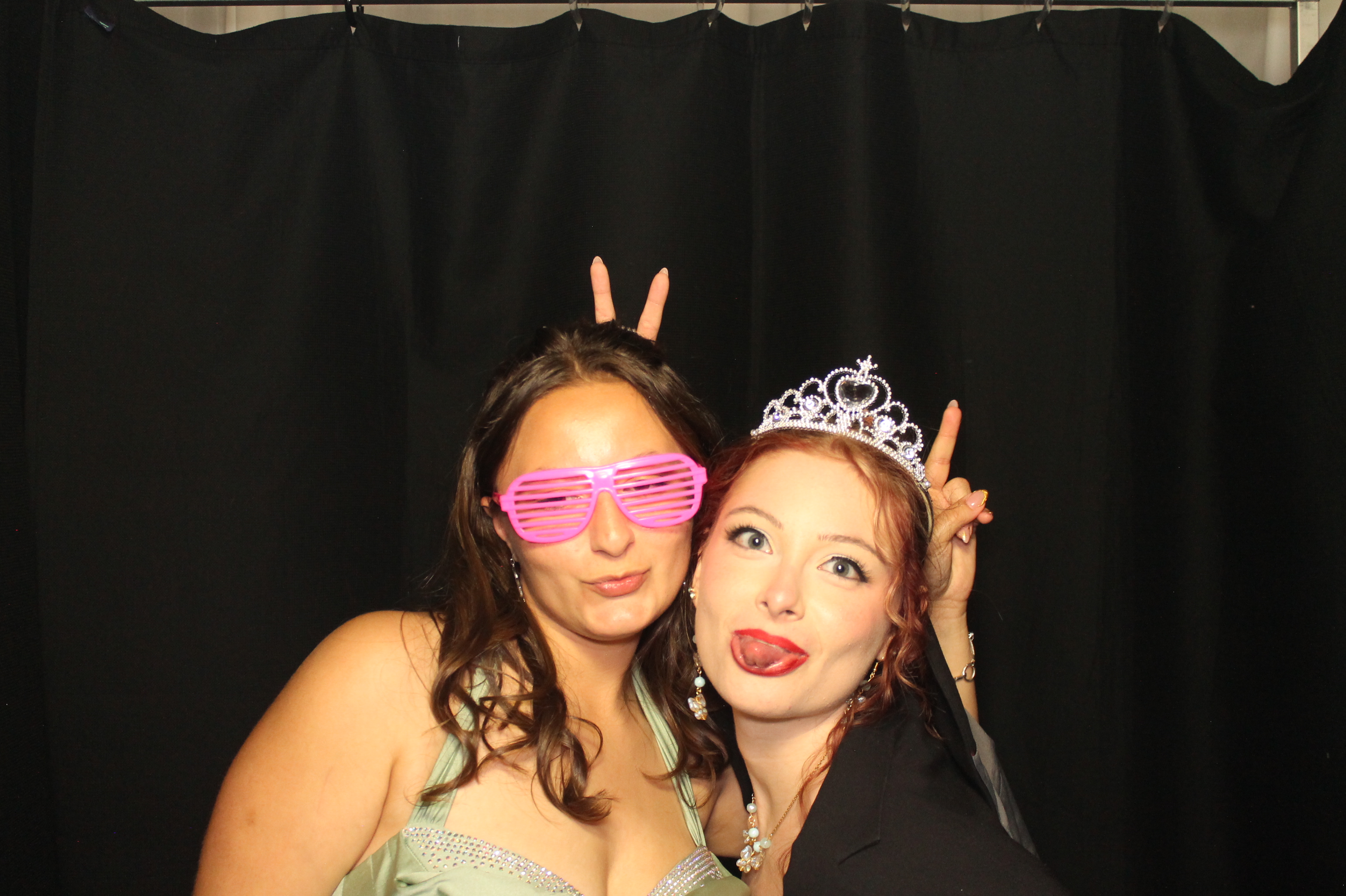 BCHS Prom | View more photos from the event at gallery.photoboothcincy.com/u/PhotoBoothCincy/BCHS-Prom