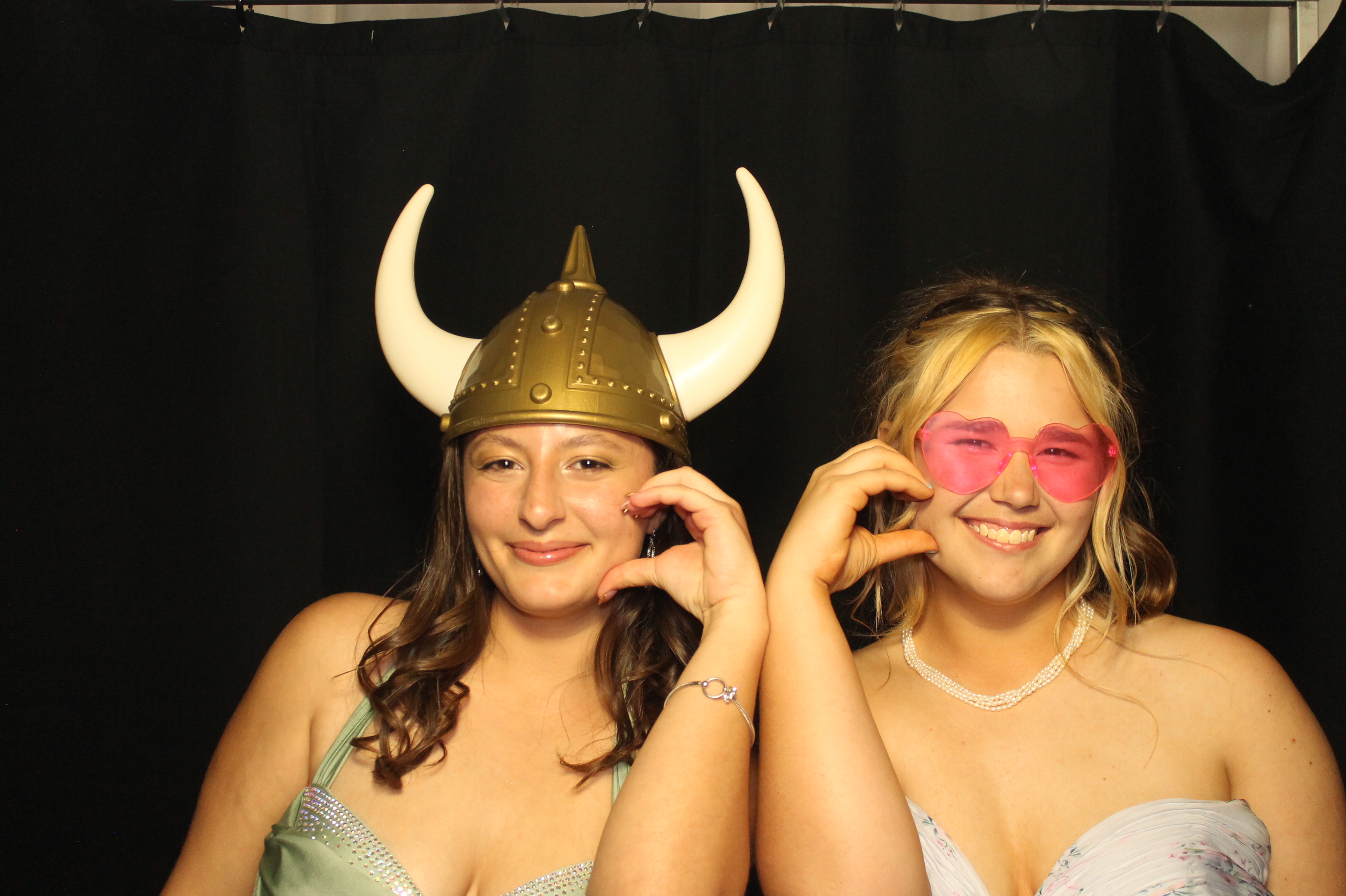 BCHS Prom | View more photos from the event at gallery.photoboothcincy.com/u/PhotoBoothCincy/BCHS-Prom