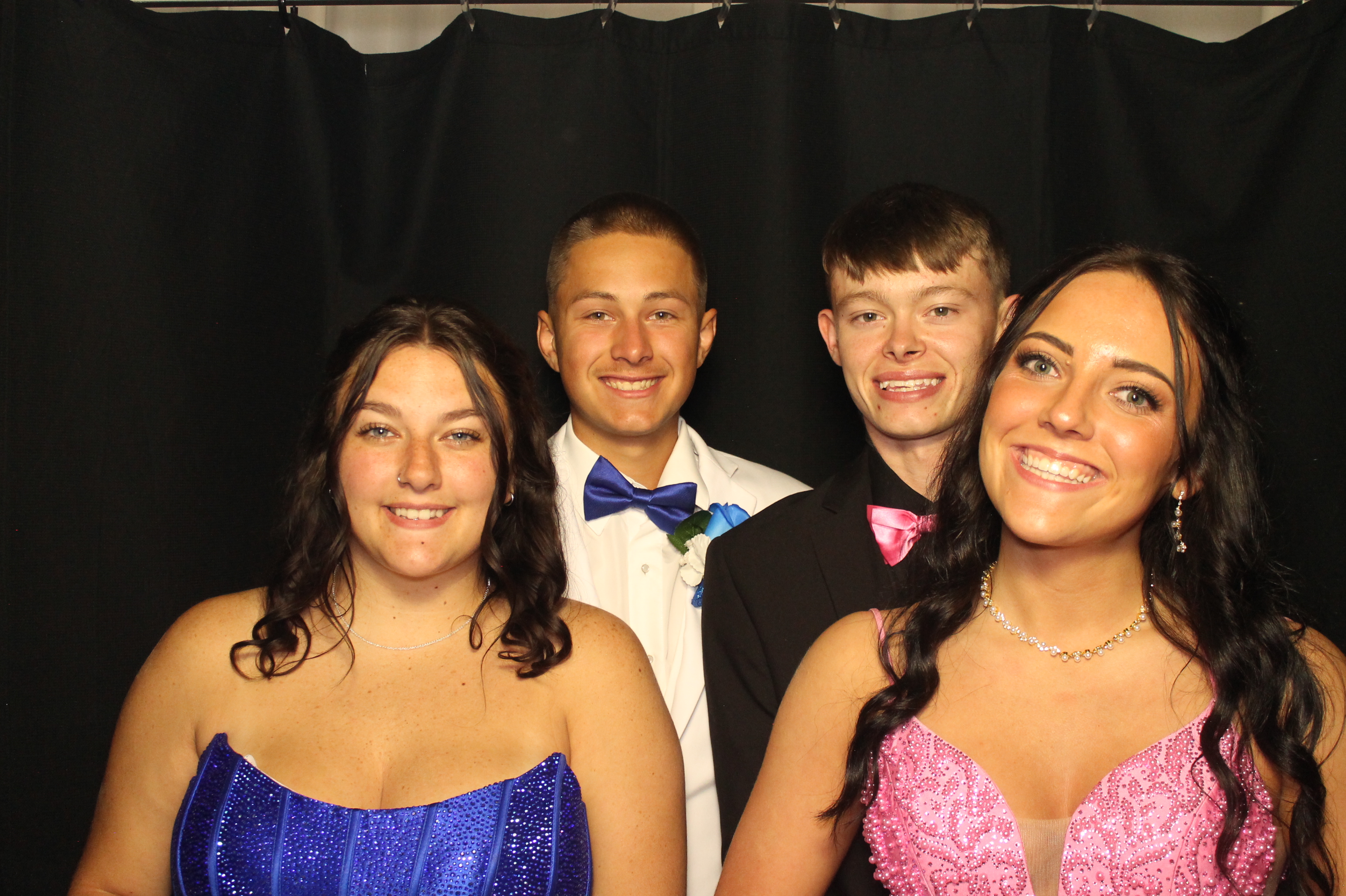BCHS Prom | View more photos from the event at gallery.photoboothcincy.com/u/PhotoBoothCincy/BCHS-Prom