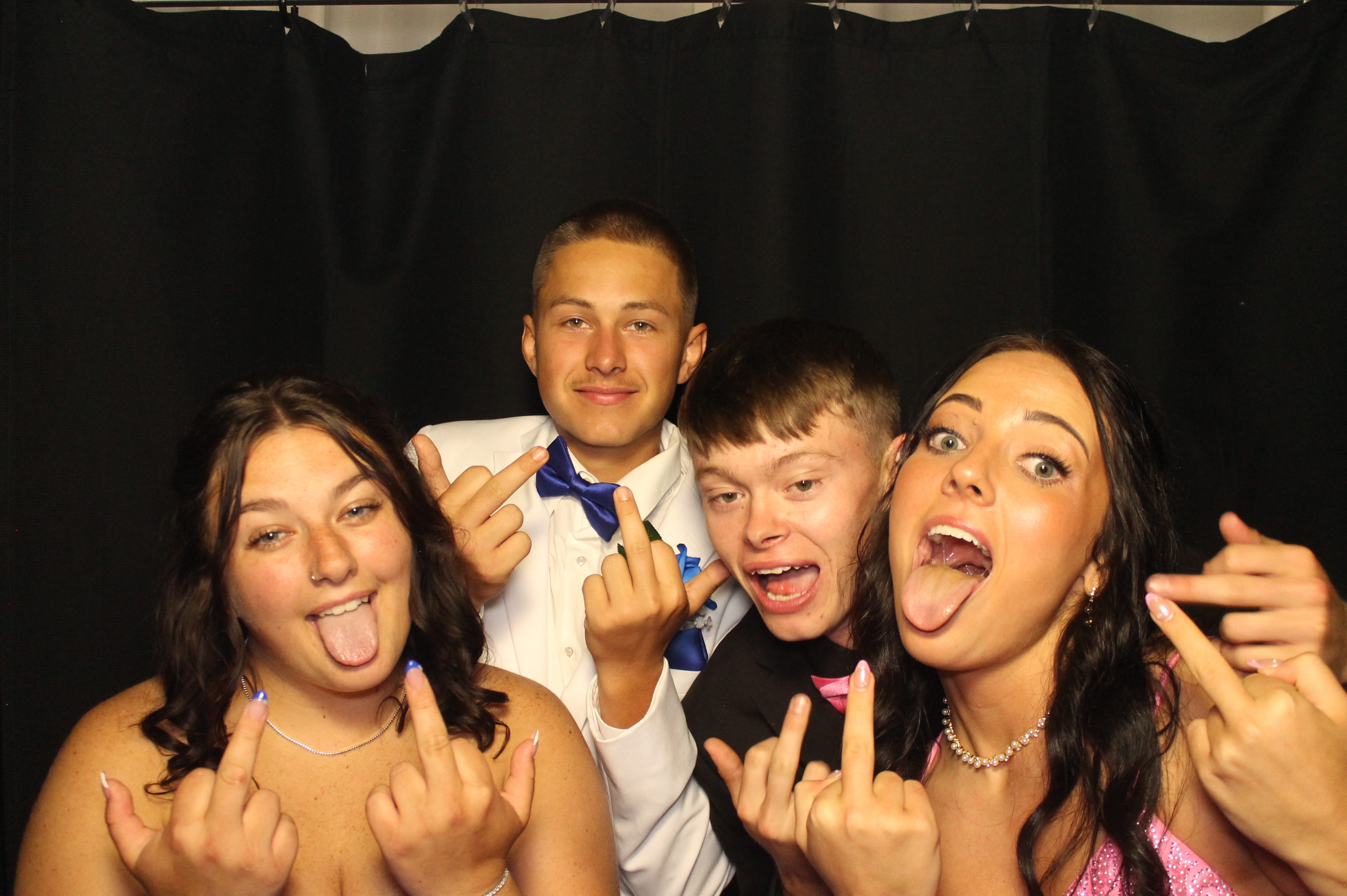 BCHS Prom | View more photos from the event at gallery.photoboothcincy.com/u/PhotoBoothCincy/BCHS-Prom