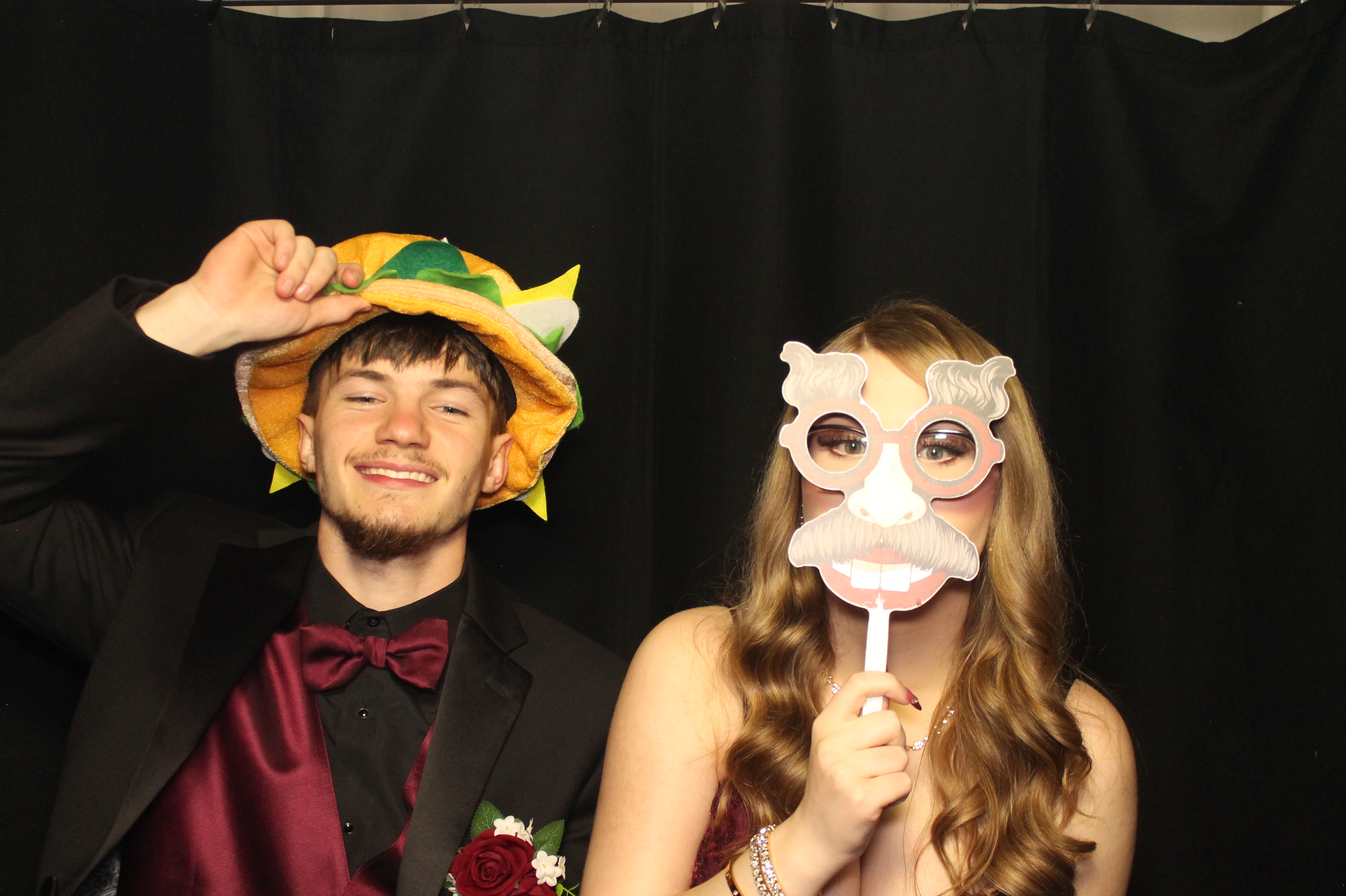 BCHS Prom | View more photos from the event at gallery.photoboothcincy.com/u/PhotoBoothCincy/BCHS-Prom