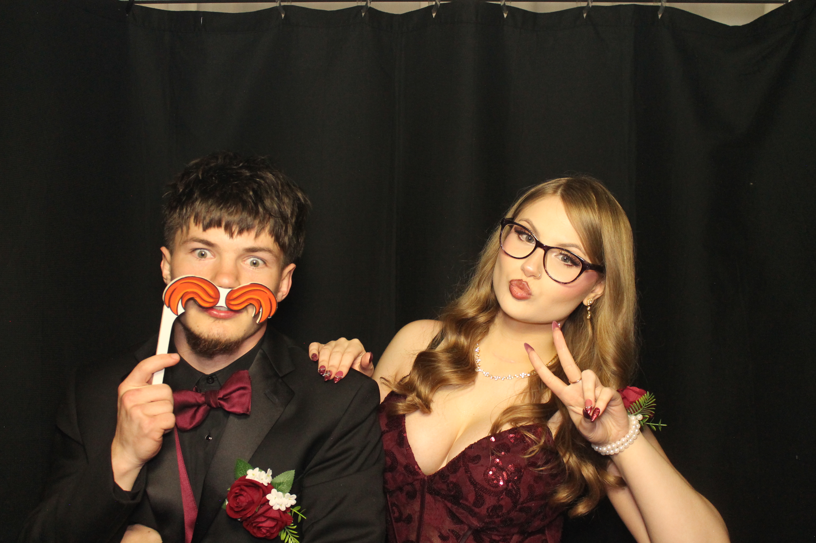 BCHS Prom | View more photos from the event at gallery.photoboothcincy.com/u/PhotoBoothCincy/BCHS-Prom