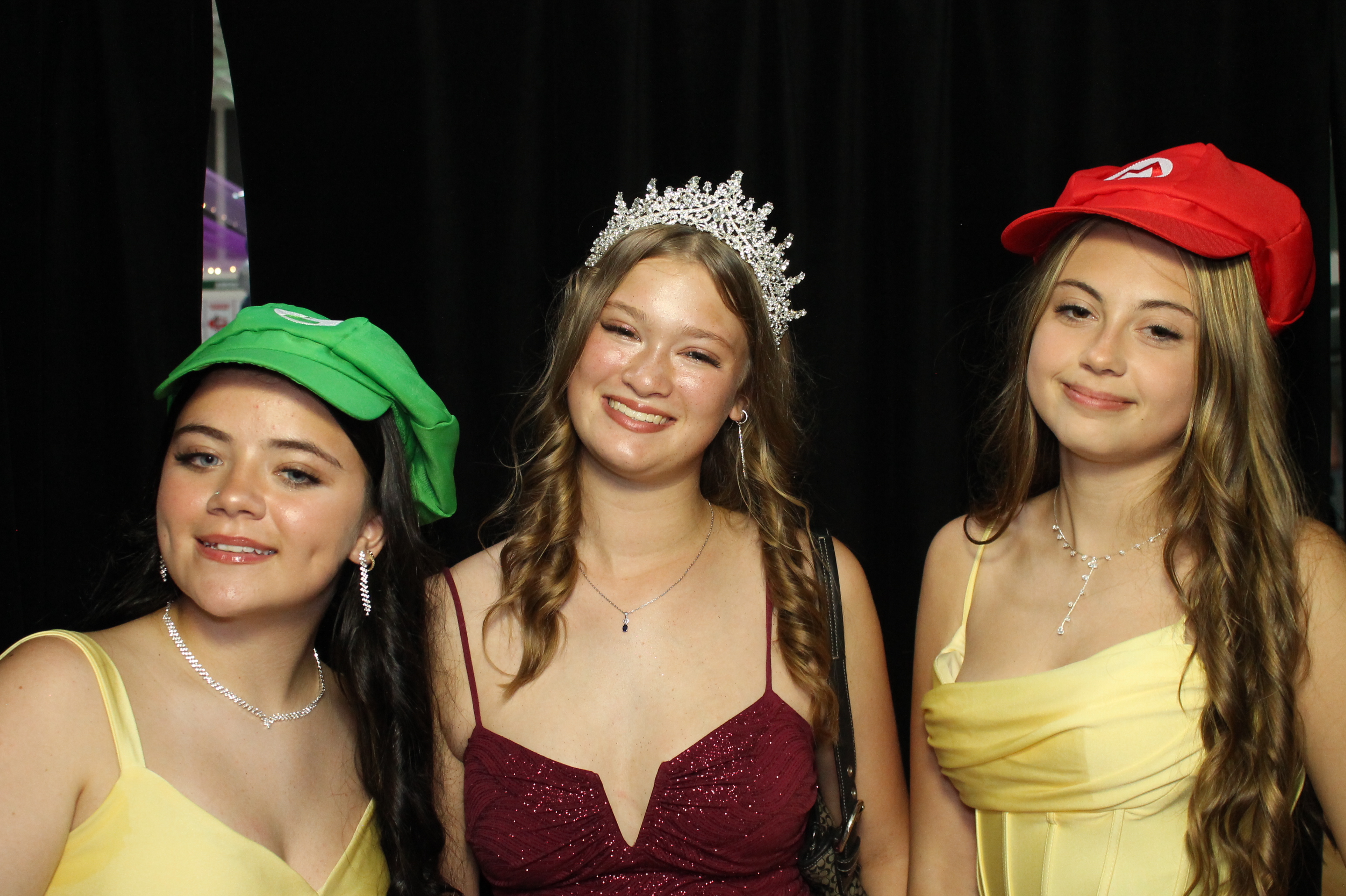 Batavia Homecoming | View more photos from the event at gallery.photoboothcincy.com/u/PhotoBoothCincy/Batavia-Homecoming