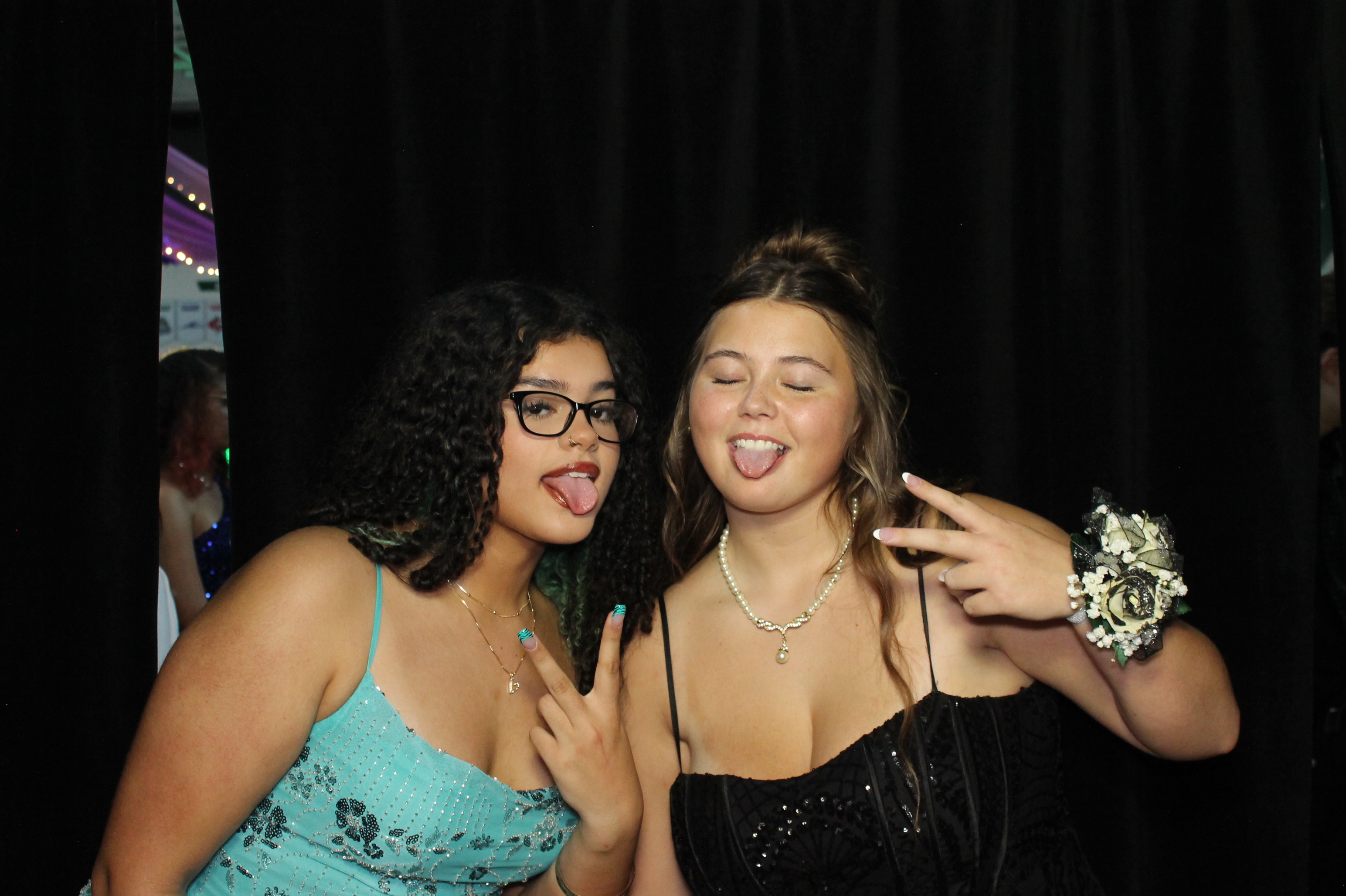 Batavia Homecoming | View more photos from the event at gallery.photoboothcincy.com/u/PhotoBoothCincy/Batavia-Homecoming