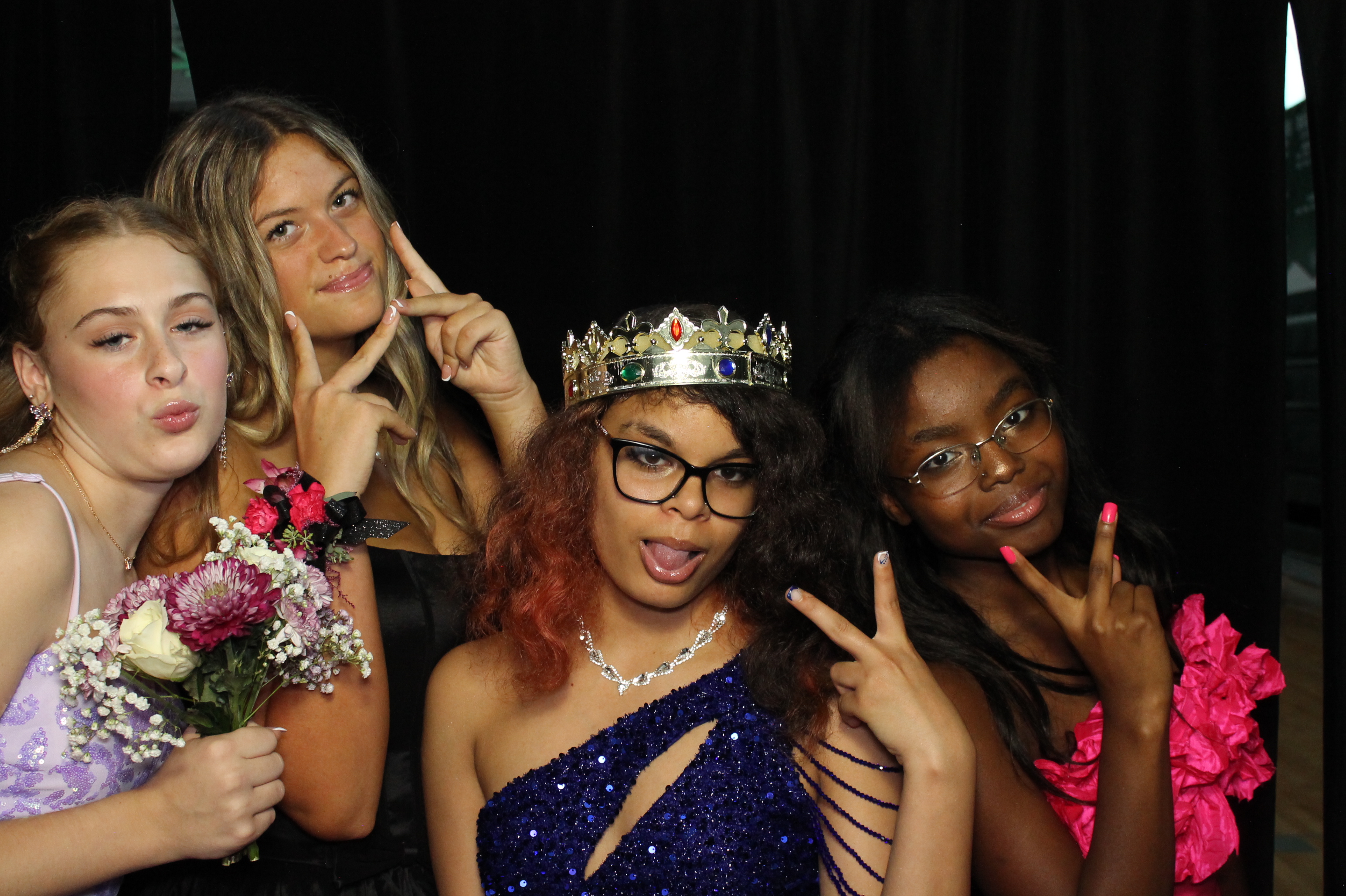 Batavia Homecoming | View more photos from the event at gallery.photoboothcincy.com/u/PhotoBoothCincy/Batavia-Homecoming