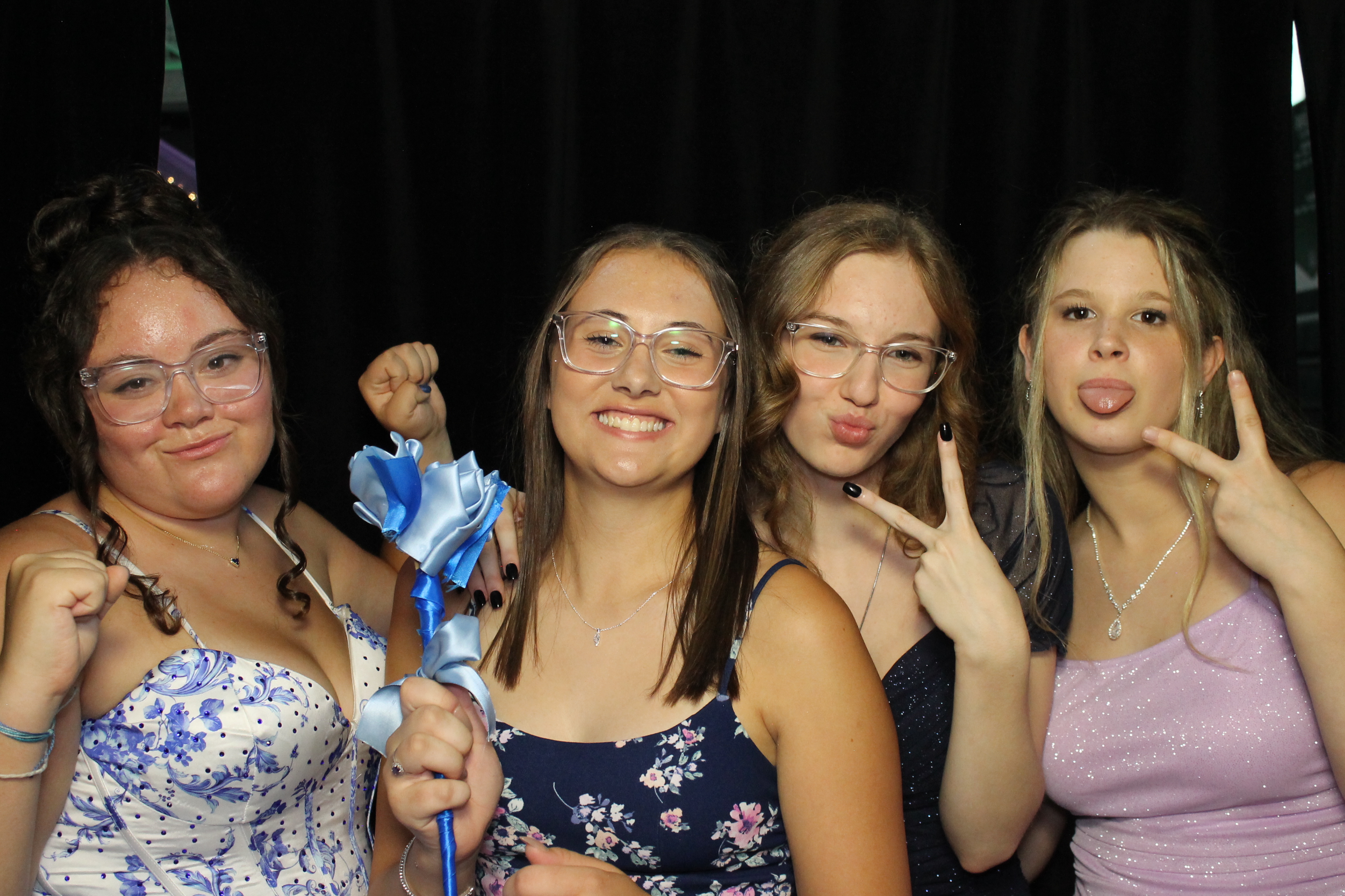 Batavia Homecoming | View more photos from the event at gallery.photoboothcincy.com/u/PhotoBoothCincy/Batavia-Homecoming