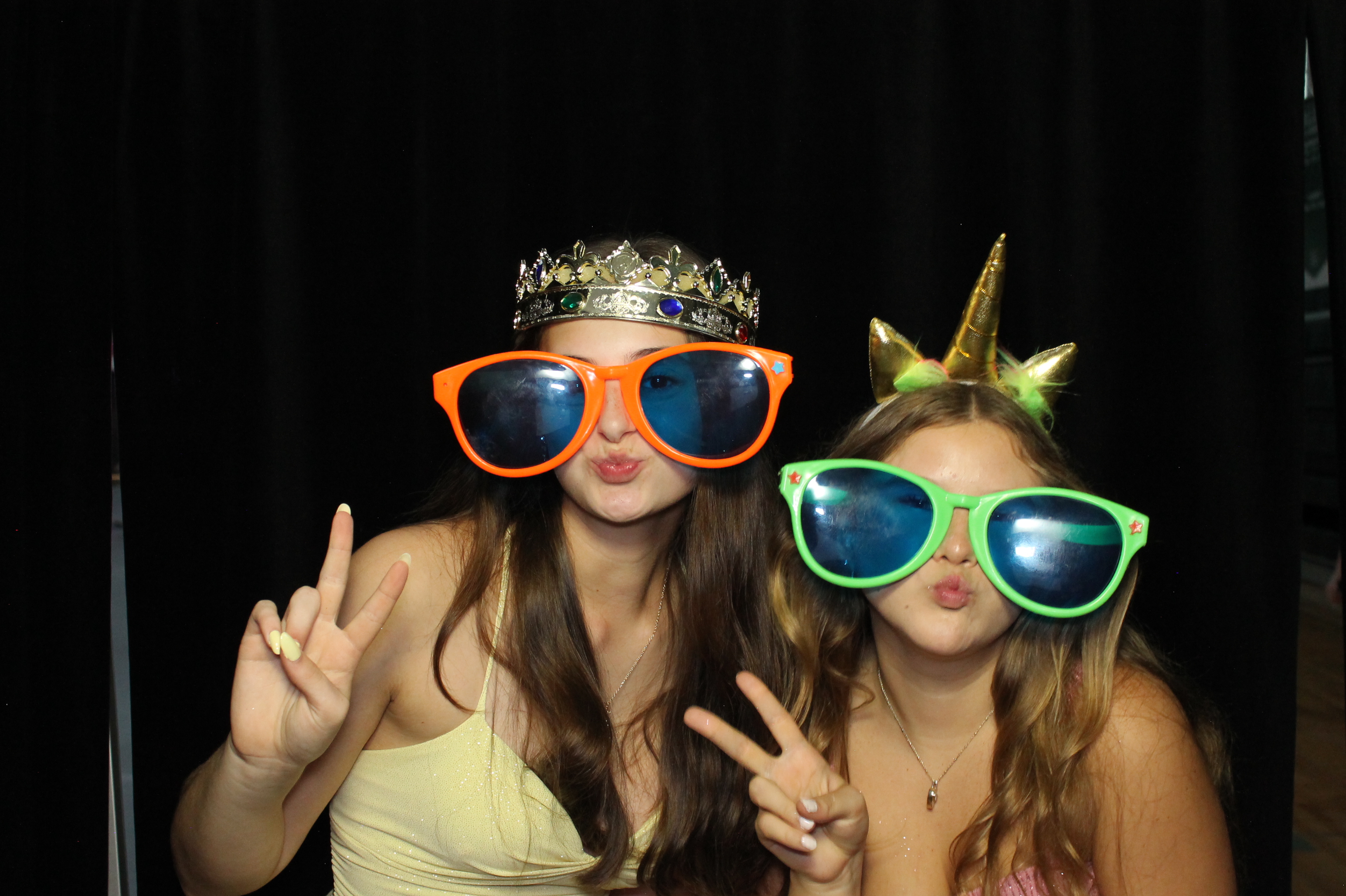 Batavia Homecoming | View more photos from the event at gallery.photoboothcincy.com/u/PhotoBoothCincy/Batavia-Homecoming