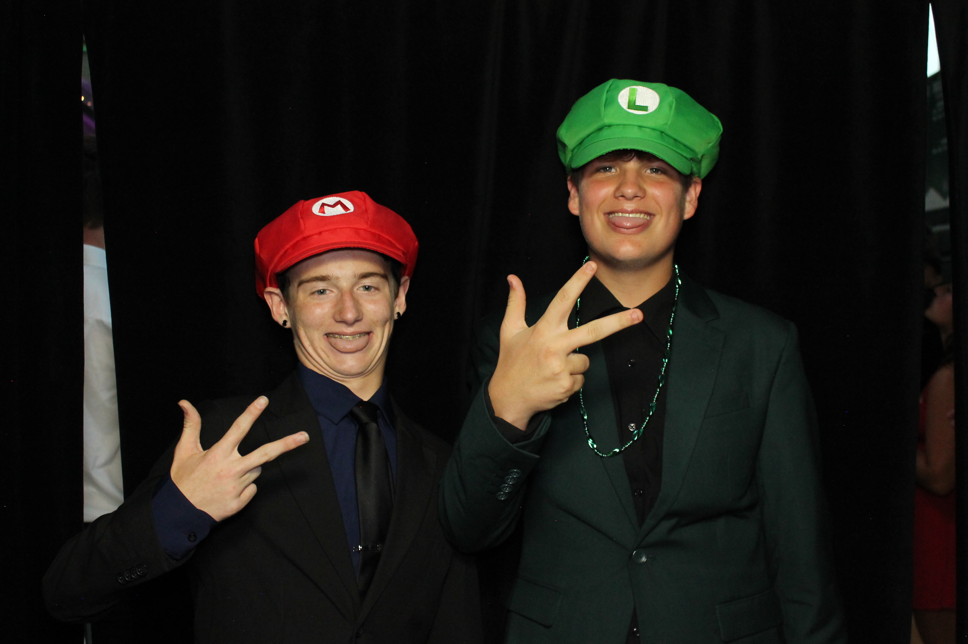 Batavia Homecoming | View more photos from the event at gallery.photoboothcincy.com/u/PhotoBoothCincy/Batavia-Homecoming