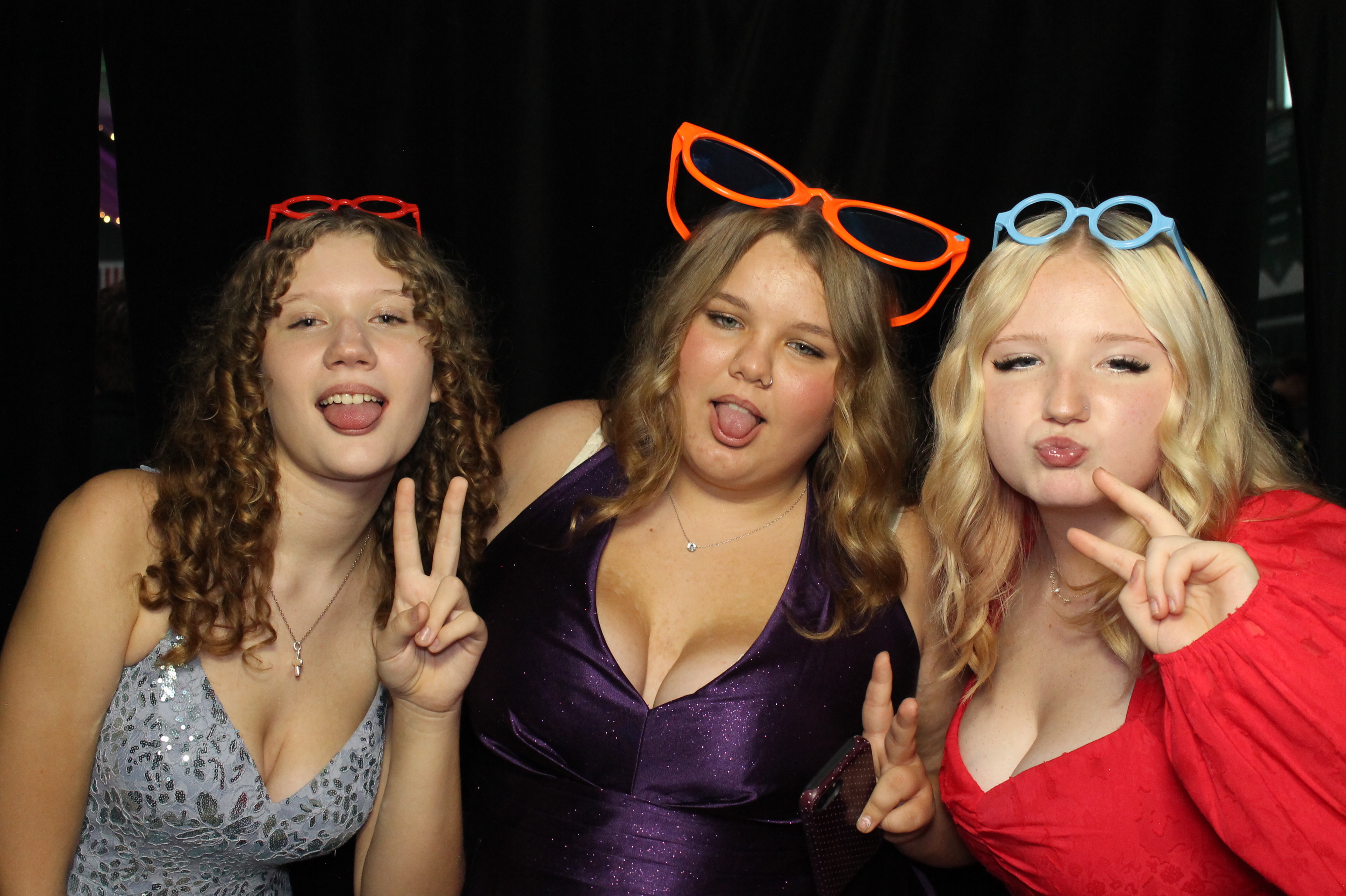 Batavia Homecoming | View more photos from the event at gallery.photoboothcincy.com/u/PhotoBoothCincy/Batavia-Homecoming