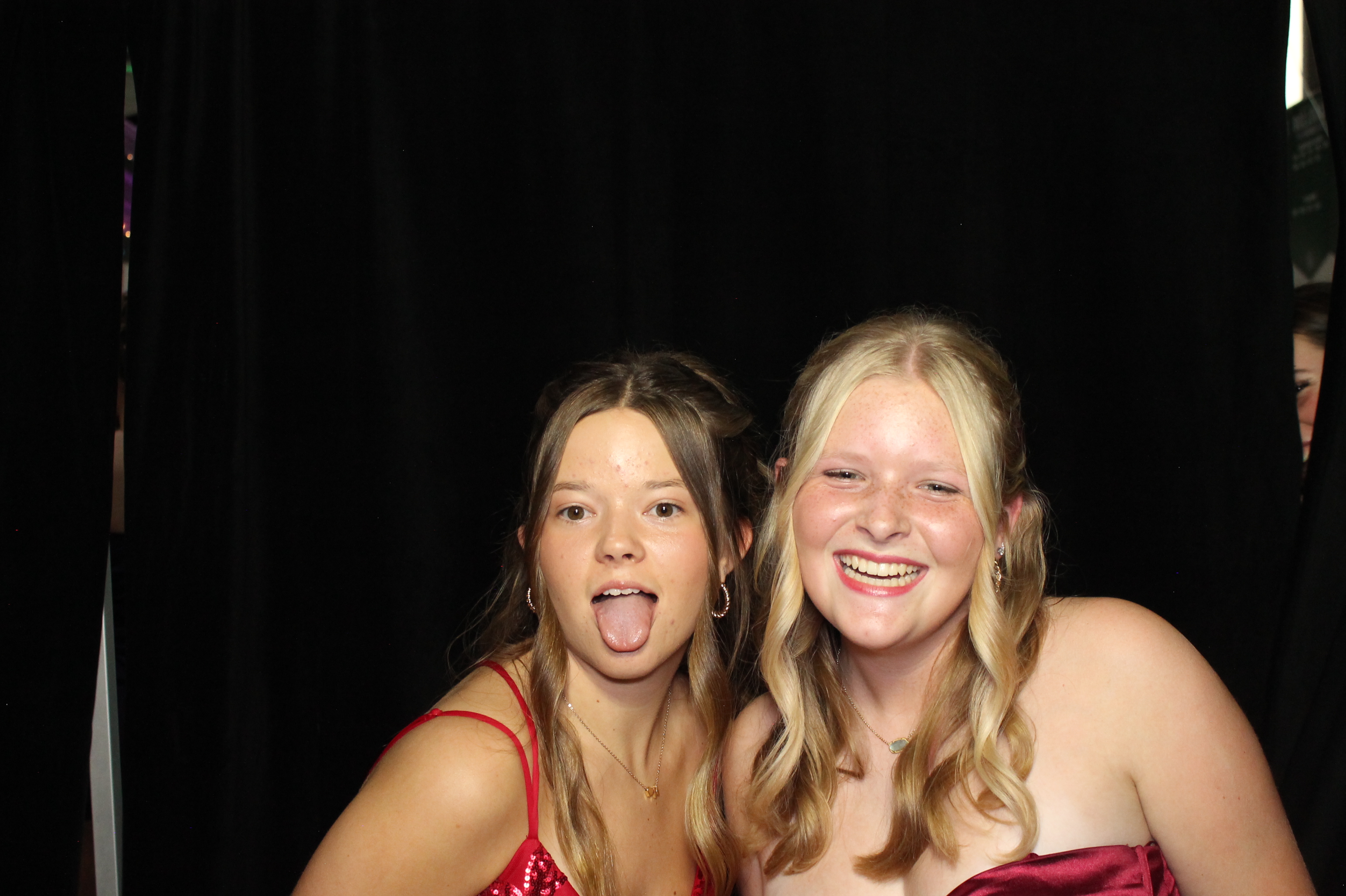 Batavia Homecoming | View more photos from the event at gallery.photoboothcincy.com/u/PhotoBoothCincy/Batavia-Homecoming