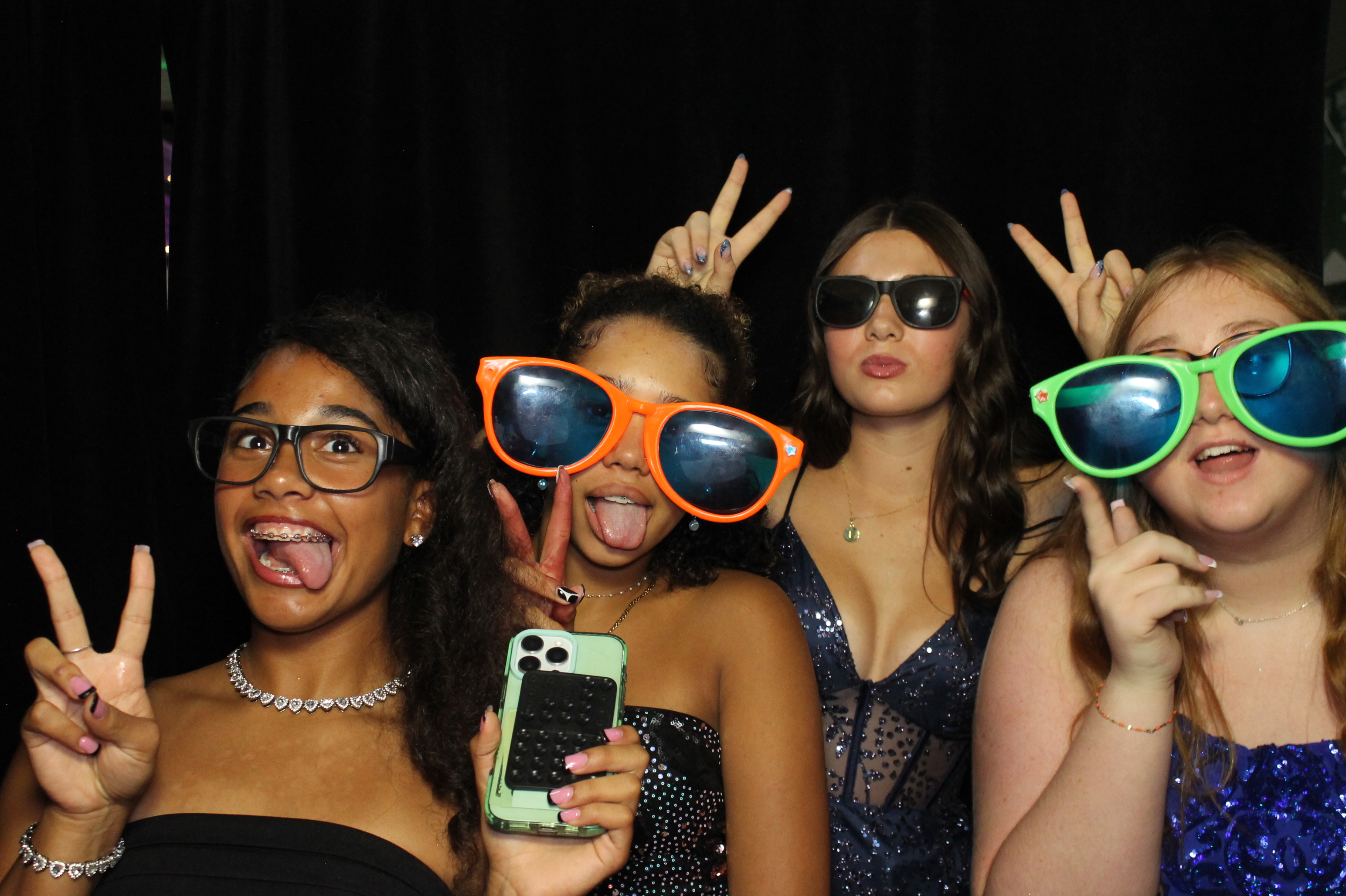 Batavia Homecoming | View more photos from the event at gallery.photoboothcincy.com/u/PhotoBoothCincy/Batavia-Homecoming