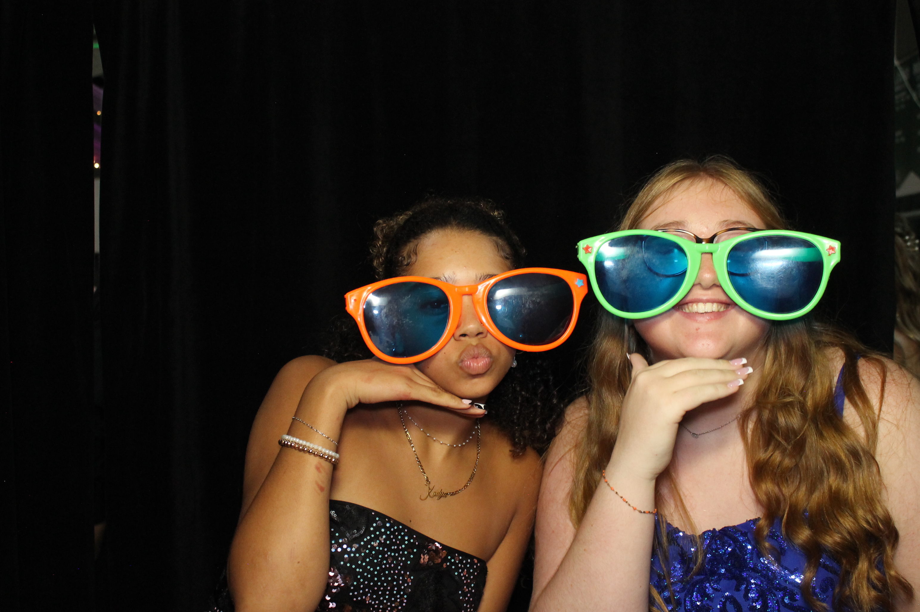 Batavia Homecoming | View more photos from the event at gallery.photoboothcincy.com/u/PhotoBoothCincy/Batavia-Homecoming