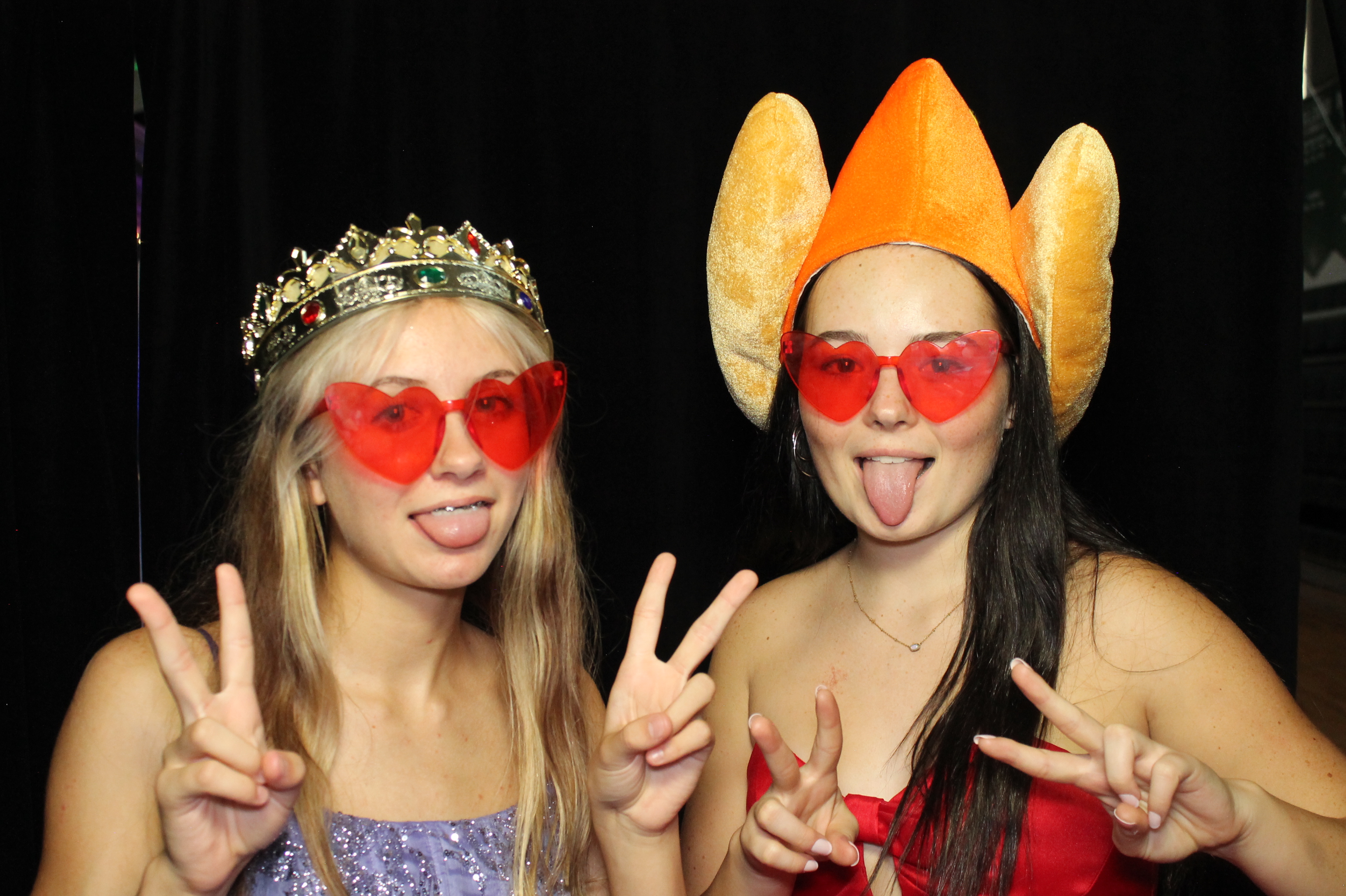 Batavia Homecoming | View more photos from the event at gallery.photoboothcincy.com/u/PhotoBoothCincy/Batavia-Homecoming