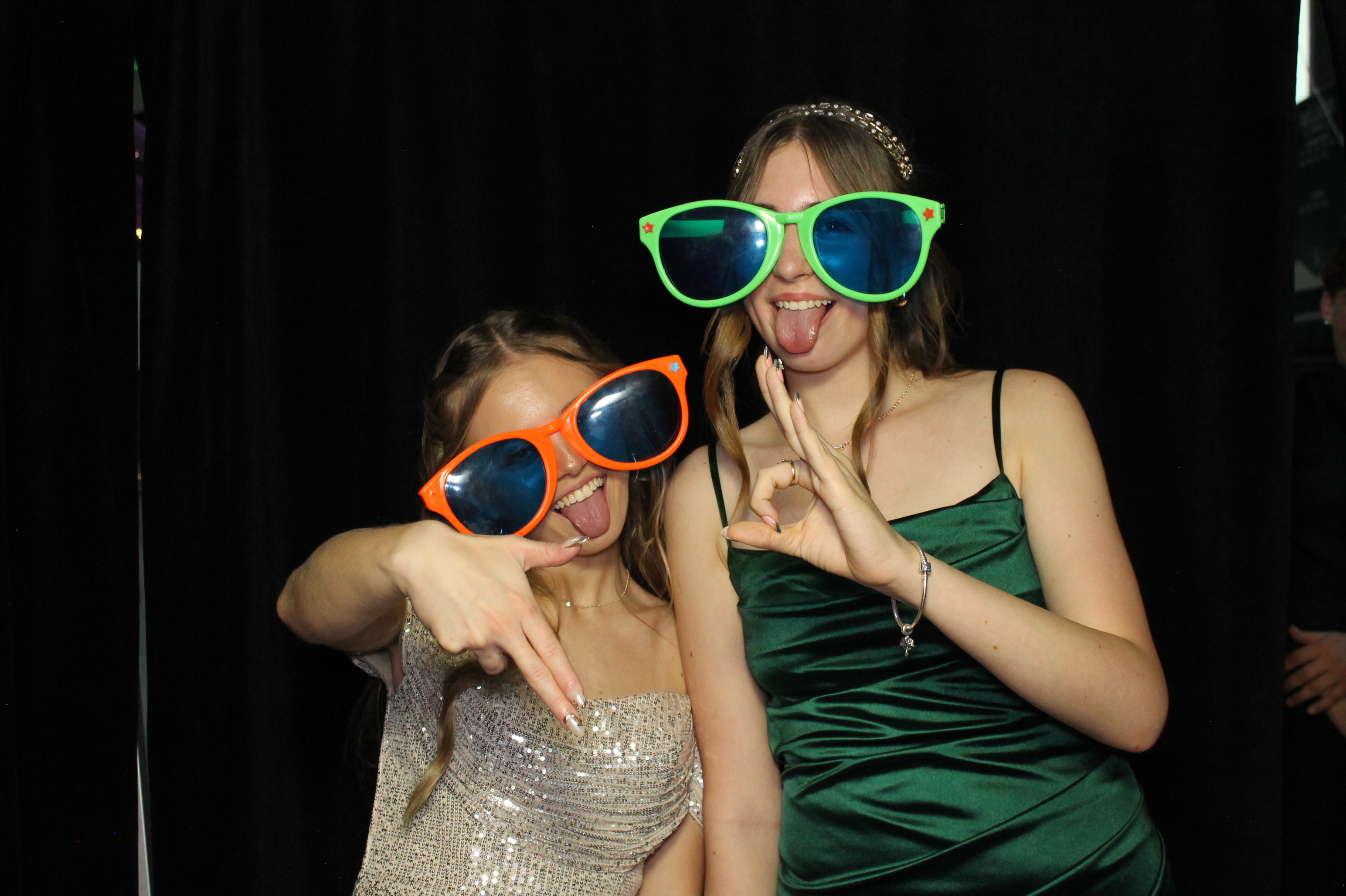 Batavia Homecoming | View more photos from the event at gallery.photoboothcincy.com/u/PhotoBoothCincy/Batavia-Homecoming
