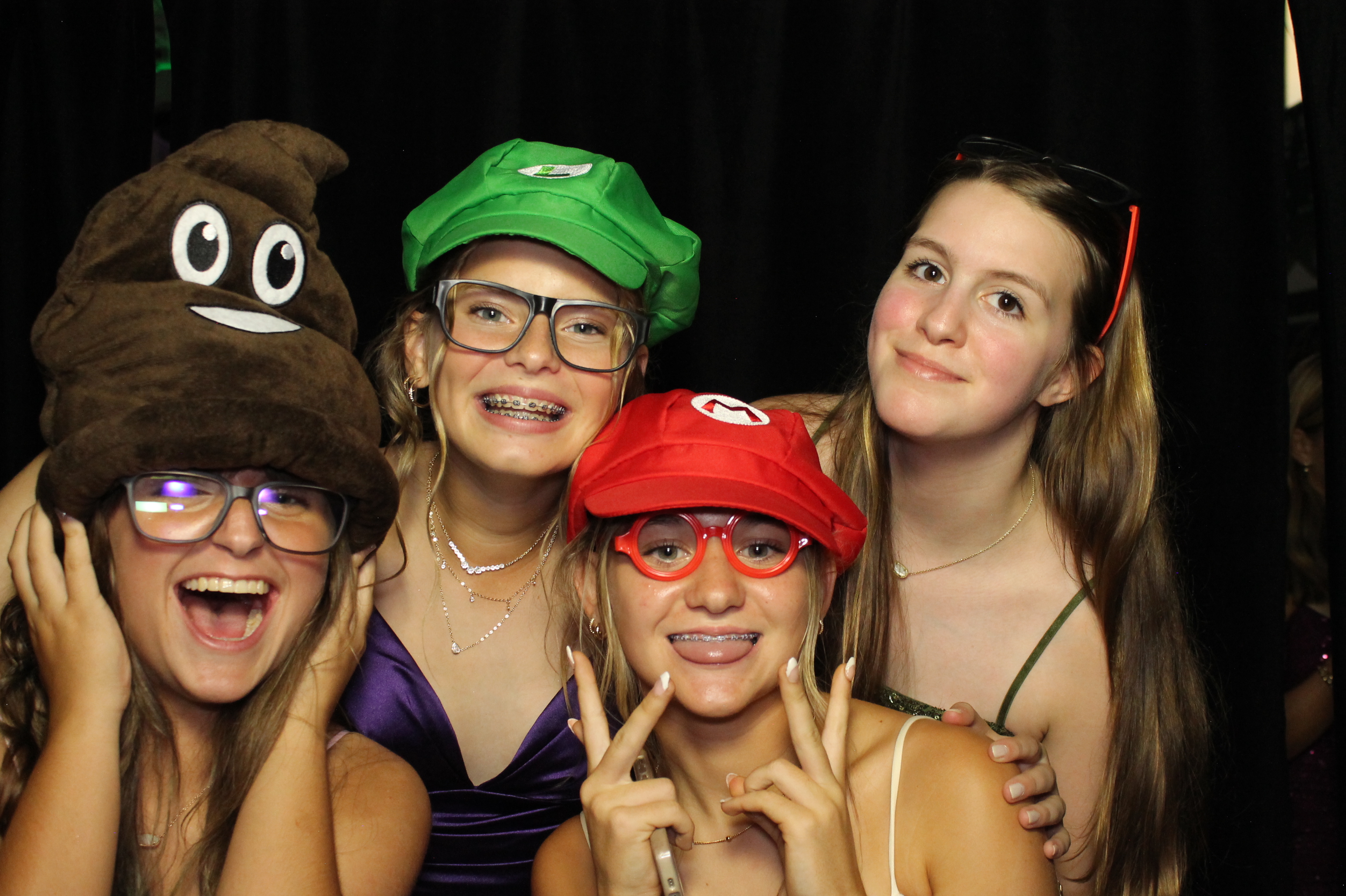 Batavia Homecoming | View more photos from the event at gallery.photoboothcincy.com/u/PhotoBoothCincy/Batavia-Homecoming