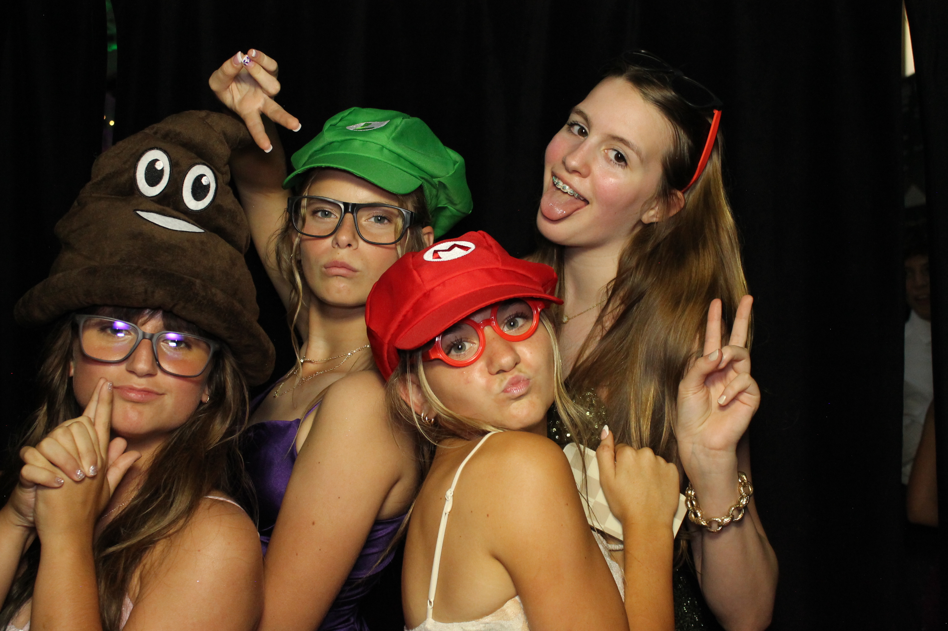 Batavia Homecoming | View more photos from the event at gallery.photoboothcincy.com/u/PhotoBoothCincy/Batavia-Homecoming