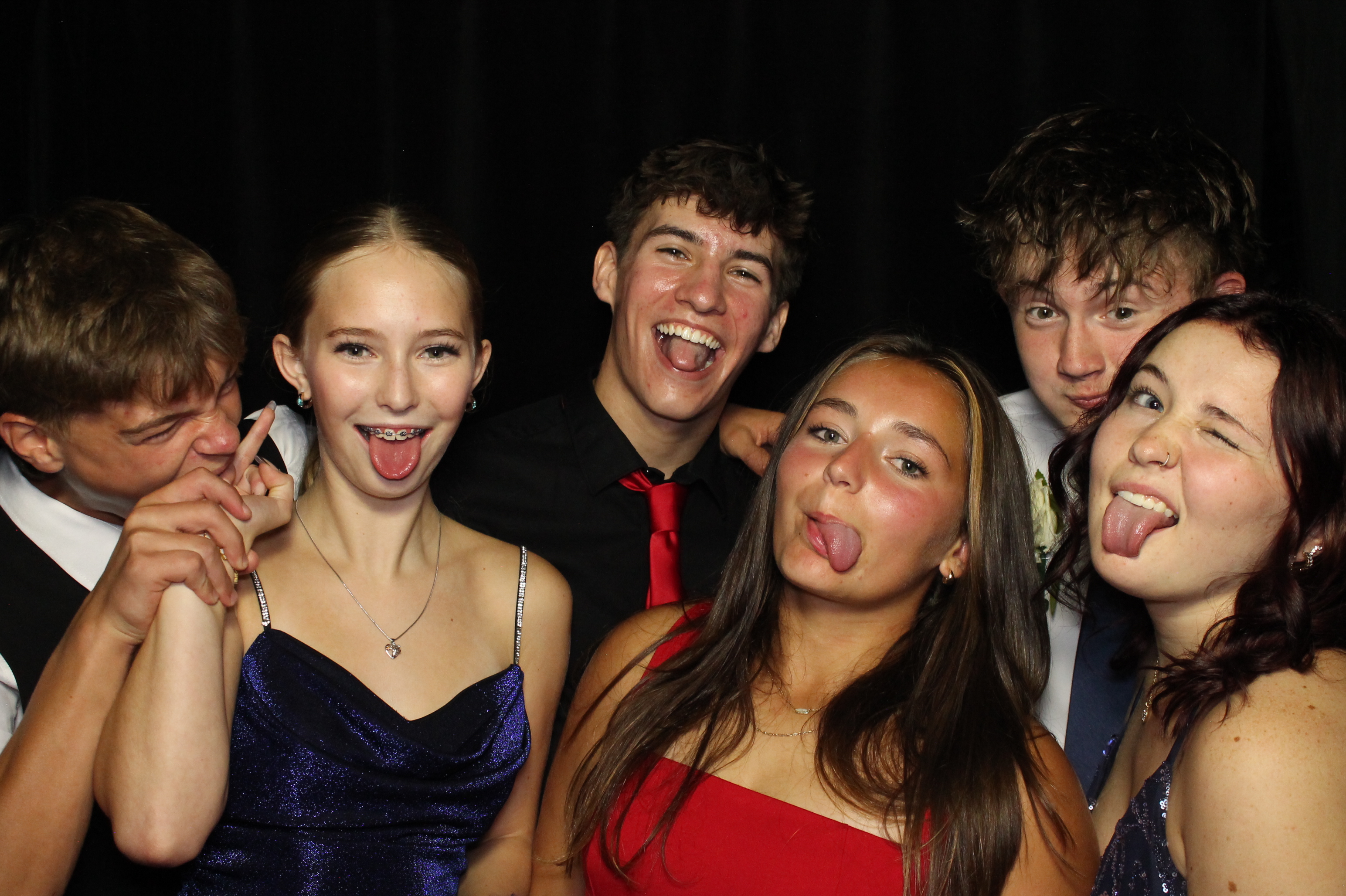 Batavia Homecoming | View more photos from the event at gallery.photoboothcincy.com/u/PhotoBoothCincy/Batavia-Homecoming