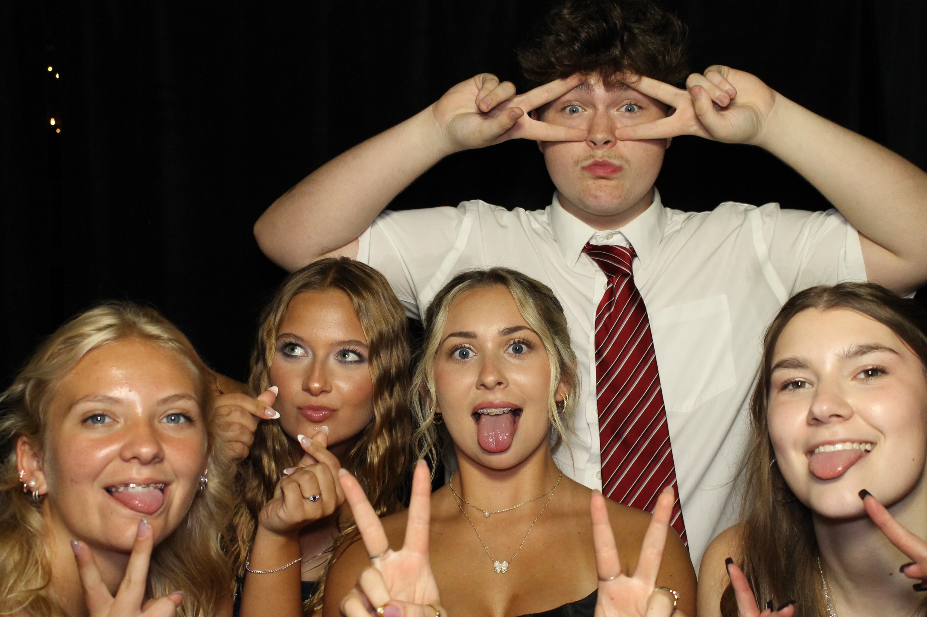 Batavia Homecoming | View more photos from the event at gallery.photoboothcincy.com/u/PhotoBoothCincy/Batavia-Homecoming