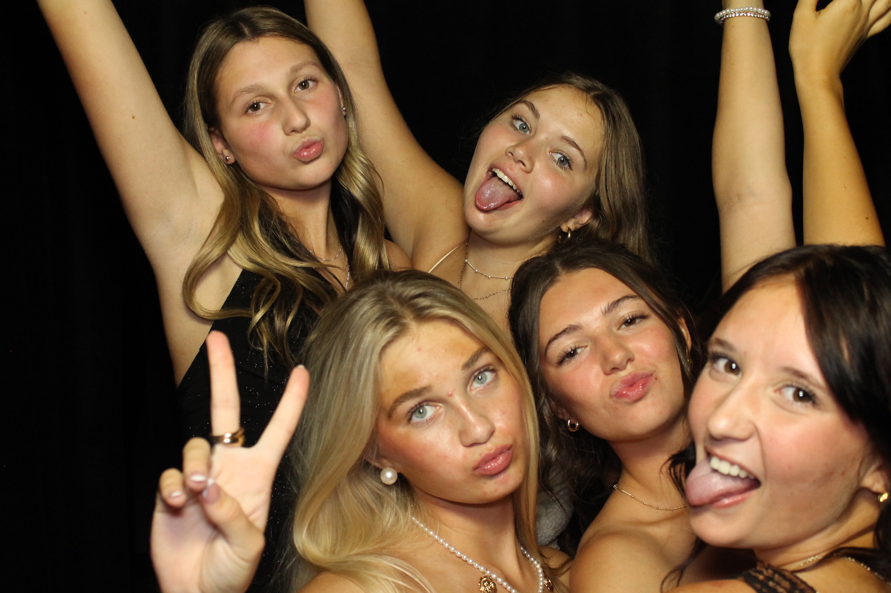 Batavia Homecoming | View more photos from the event at gallery.photoboothcincy.com/u/PhotoBoothCincy/Batavia-Homecoming