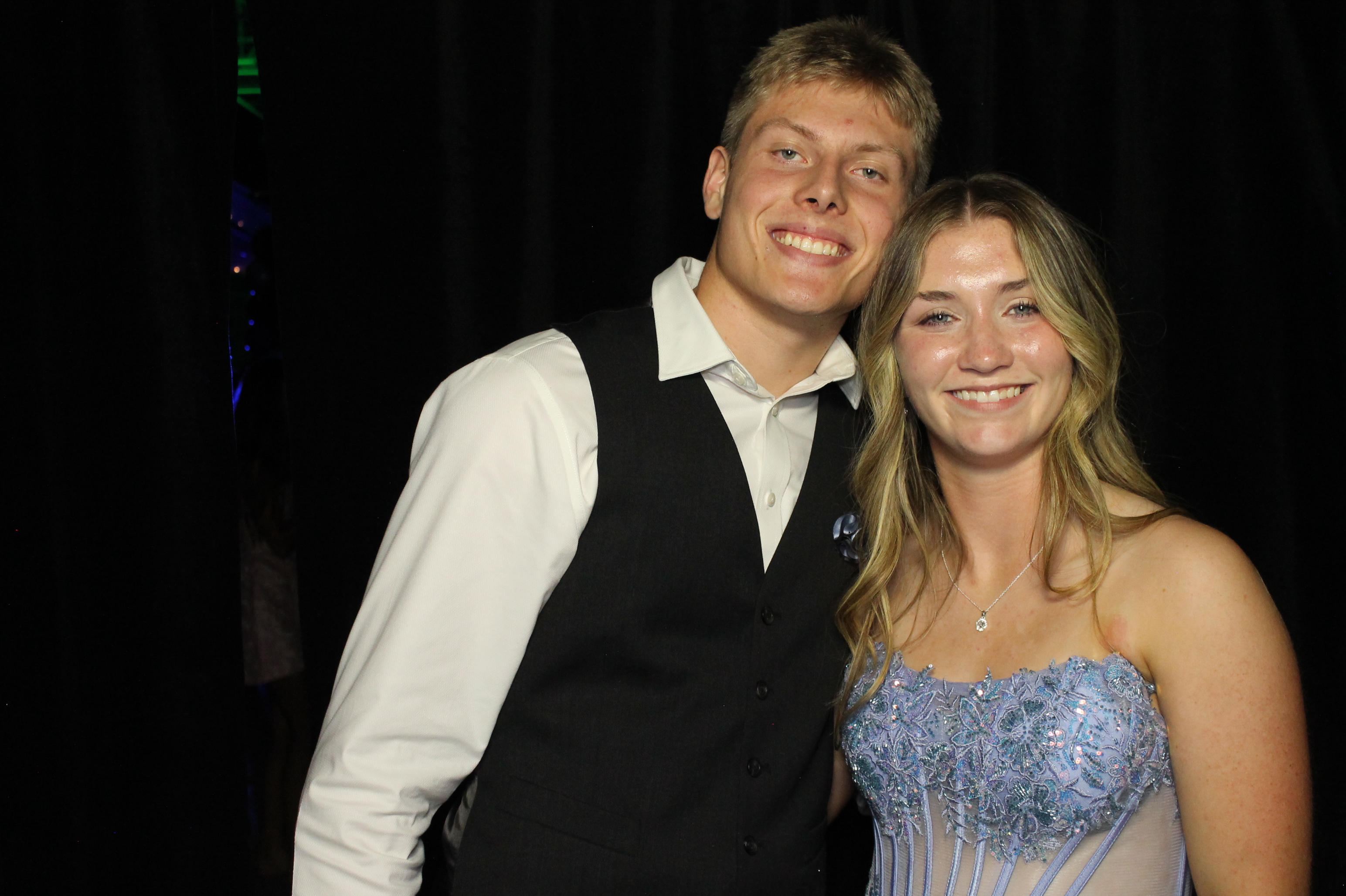 Batavia Homecoming | View more photos from the event at gallery.photoboothcincy.com/u/PhotoBoothCincy/Batavia-Homecoming