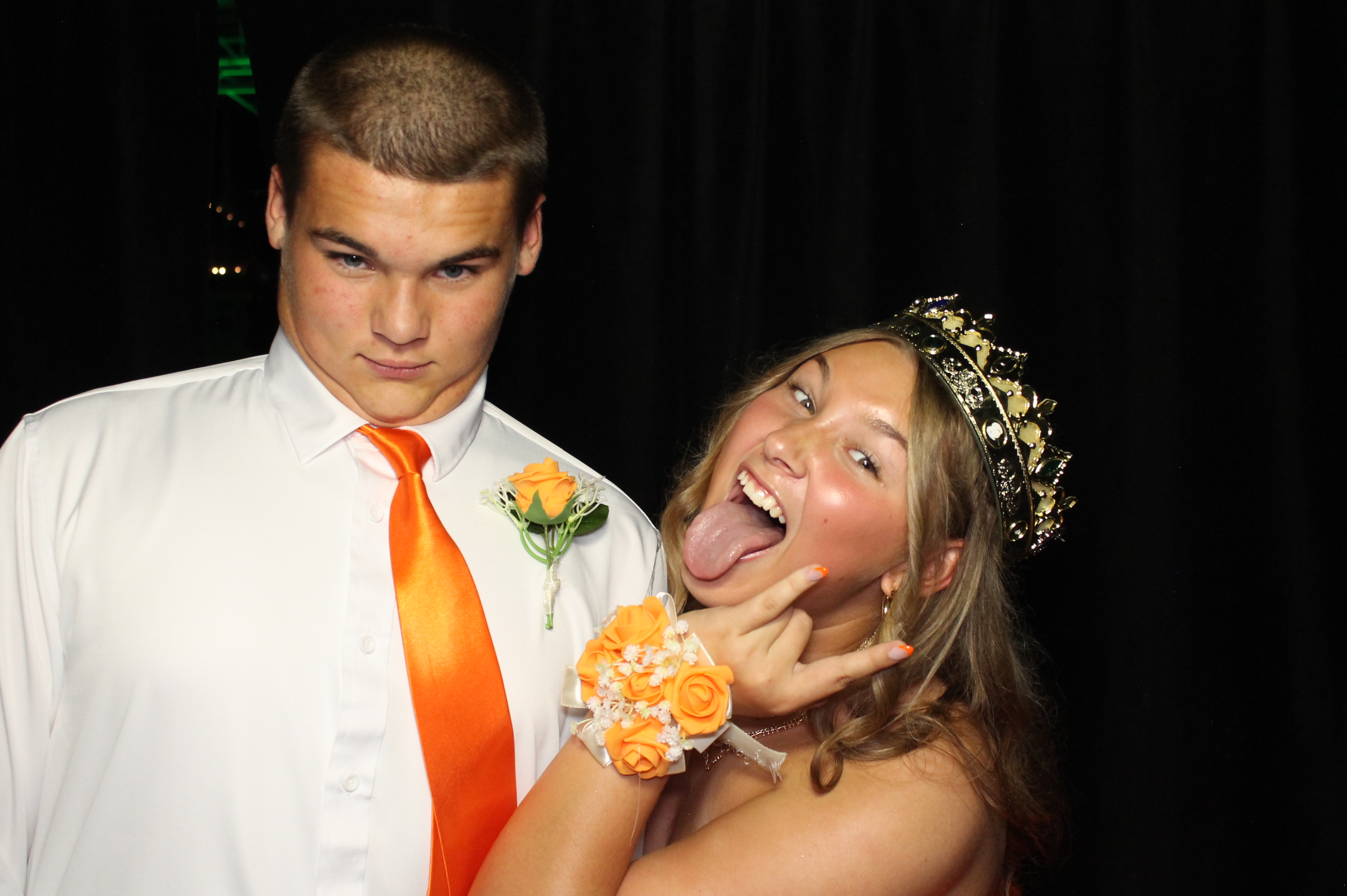 Batavia Homecoming | View more photos from the event at gallery.photoboothcincy.com/u/PhotoBoothCincy/Batavia-Homecoming