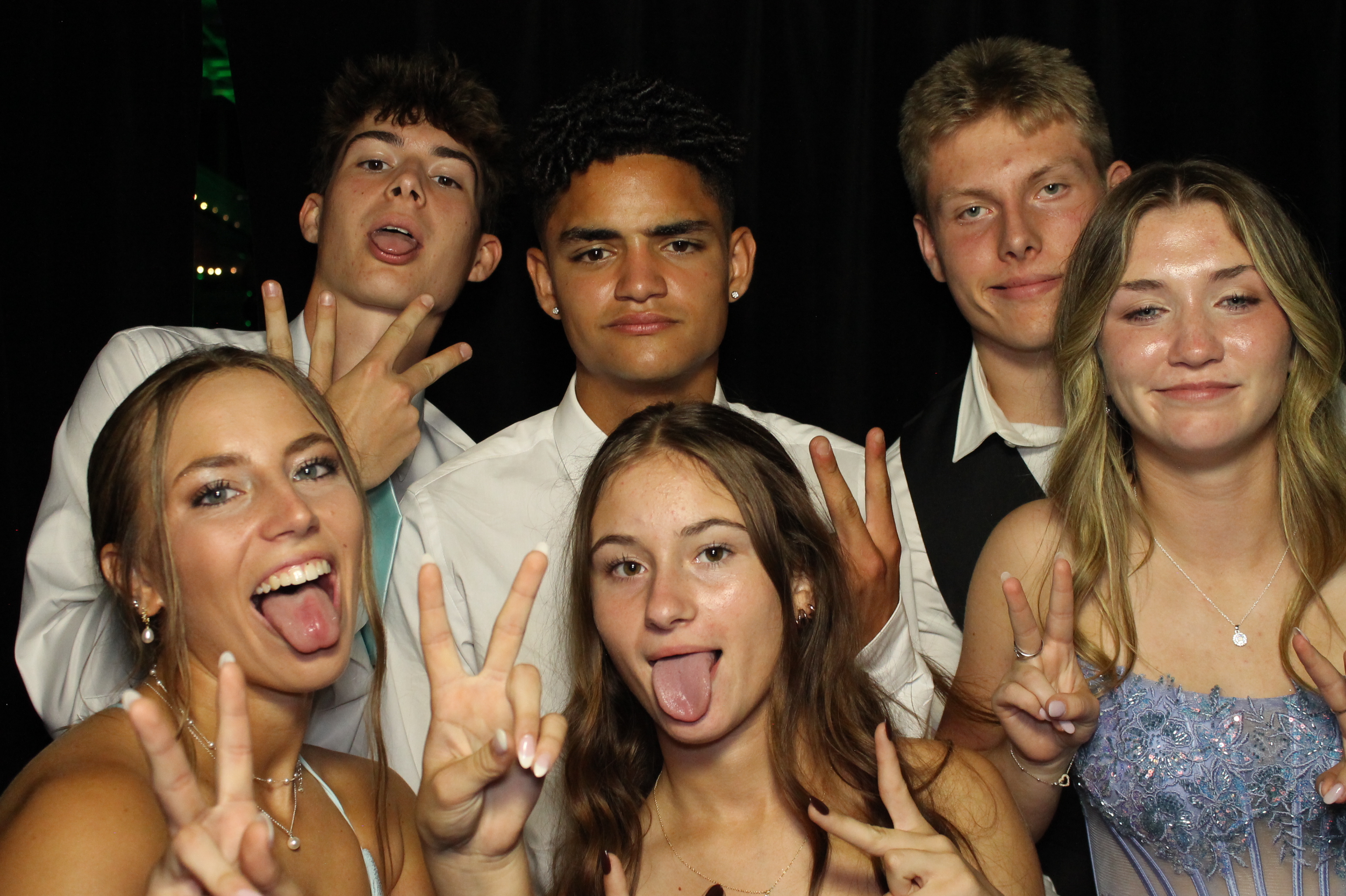 Batavia Homecoming | View more photos from the event at gallery.photoboothcincy.com/u/PhotoBoothCincy/Batavia-Homecoming