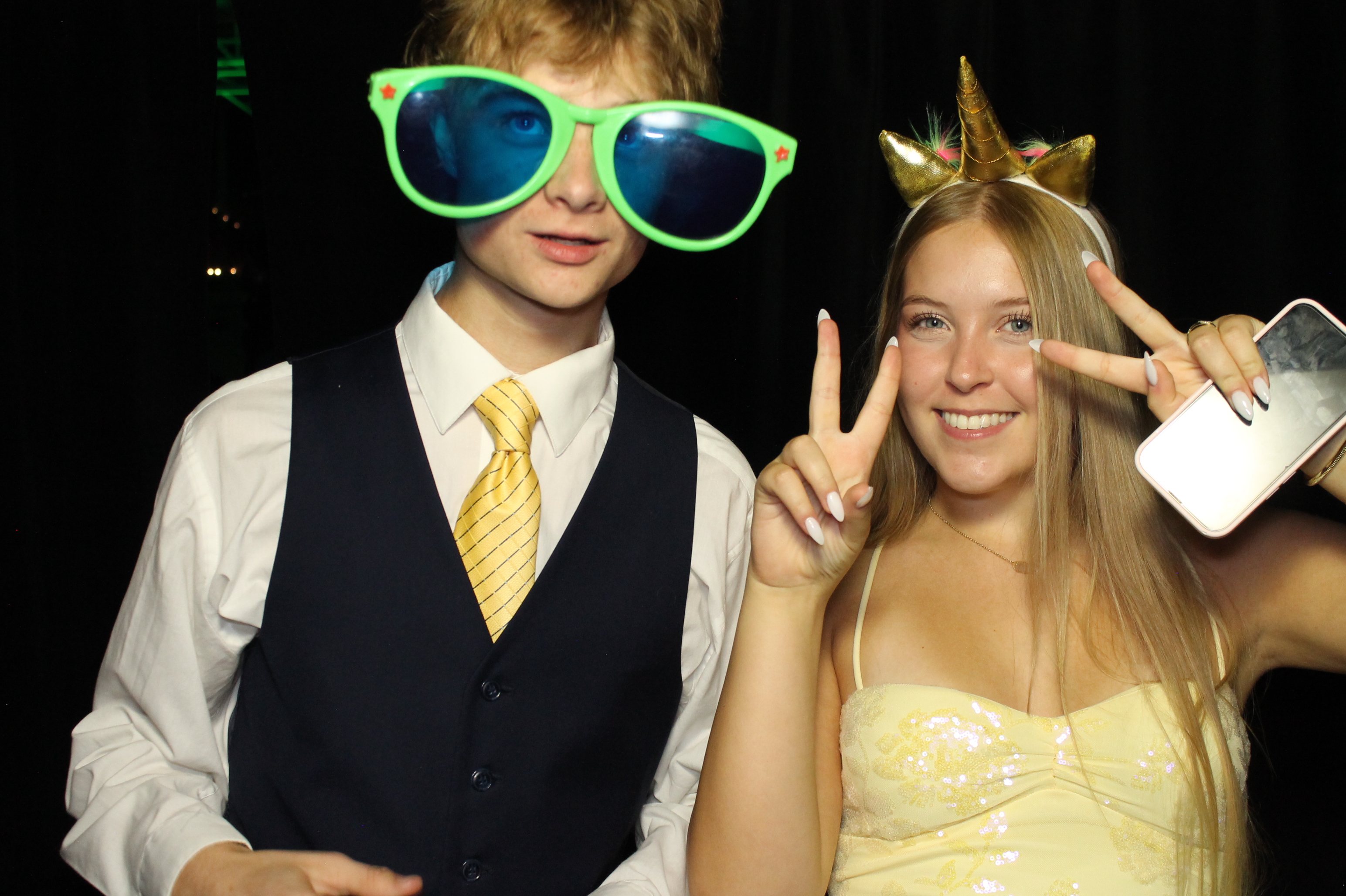 Batavia Homecoming | View more photos from the event at gallery.photoboothcincy.com/u/PhotoBoothCincy/Batavia-Homecoming