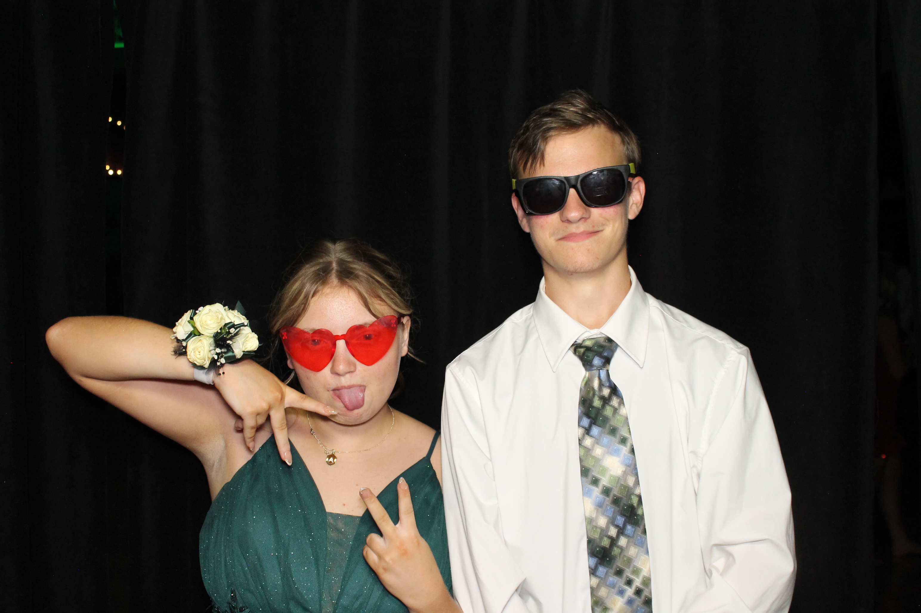 Batavia Homecoming | View more photos from the event at gallery.photoboothcincy.com/u/PhotoBoothCincy/Batavia-Homecoming
