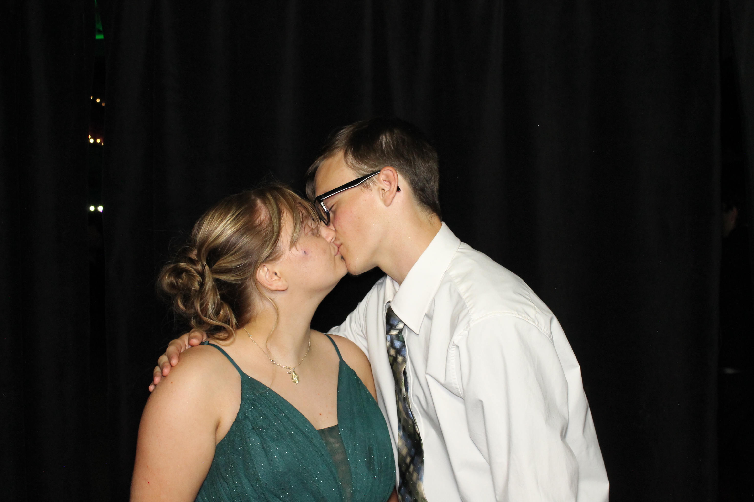 Batavia Homecoming | View more photos from the event at gallery.photoboothcincy.com/u/PhotoBoothCincy/Batavia-Homecoming