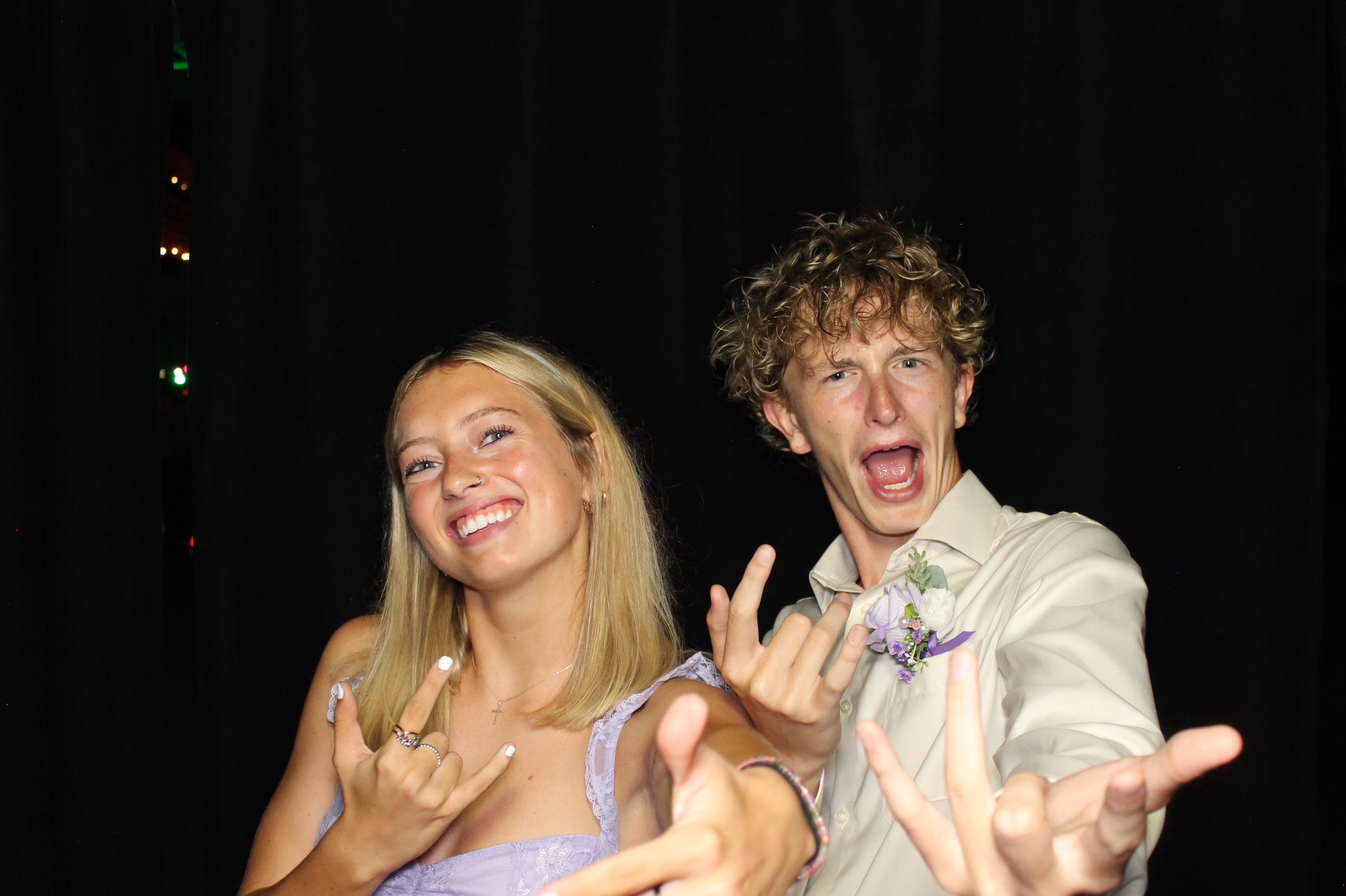 Batavia Homecoming | View more photos from the event at gallery.photoboothcincy.com/u/PhotoBoothCincy/Batavia-Homecoming