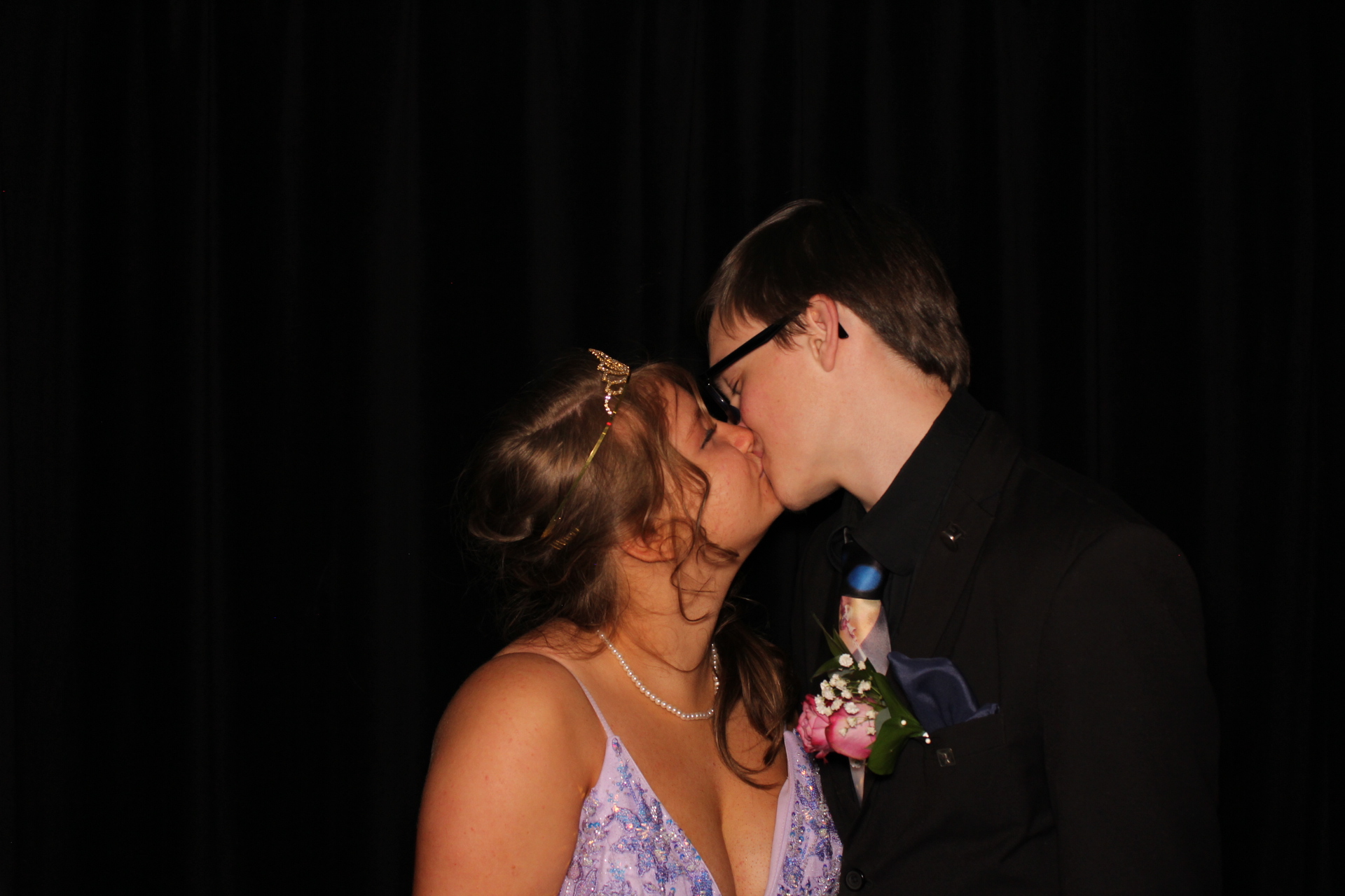 Batavia Prom | View more photos from the event at gallery.photoboothcincy.com/u/PhotoBoothCincy/Batavia-Prom